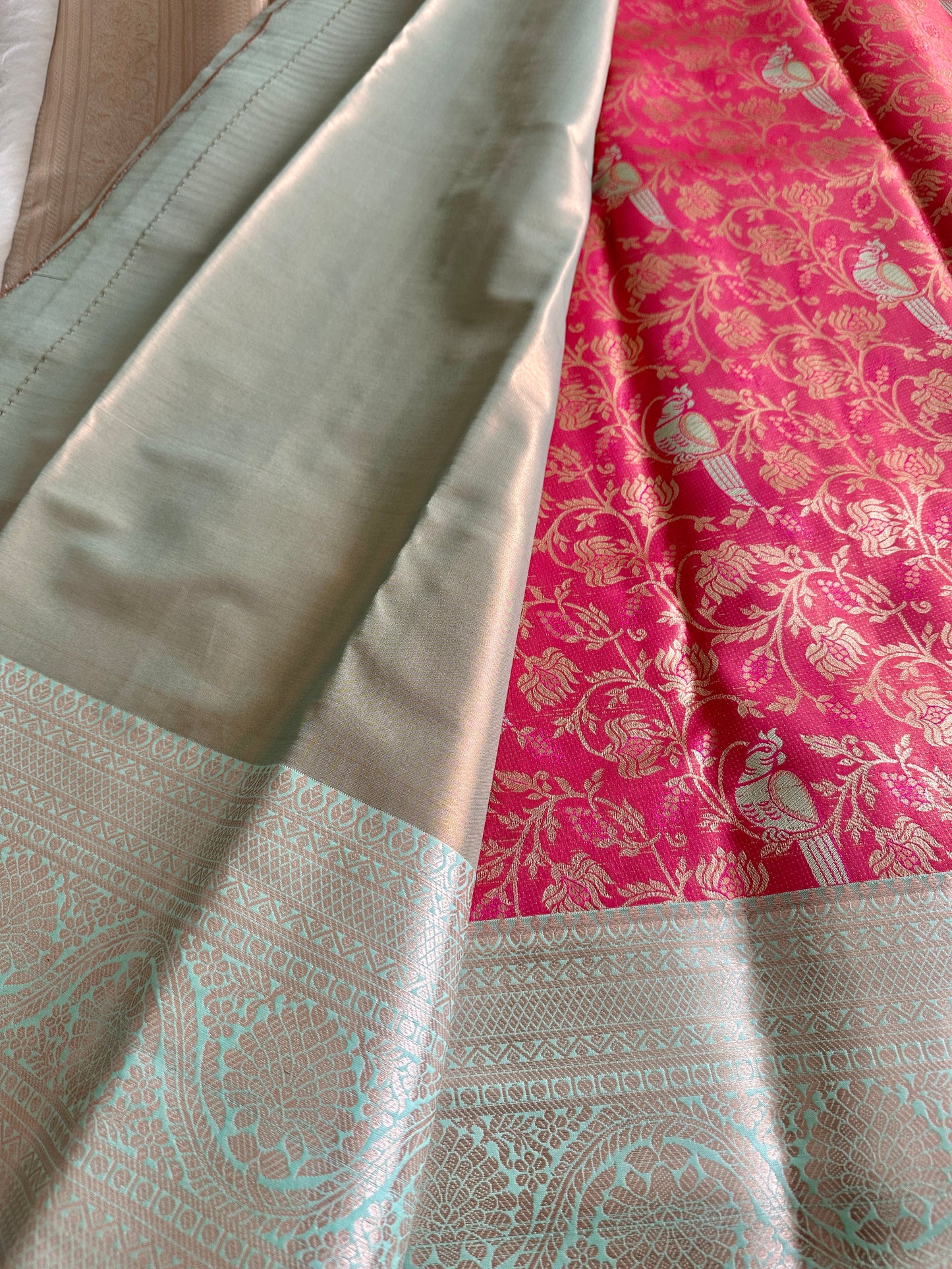 Berrylush Parrot Semi Kanchivaram Tissue Pattu