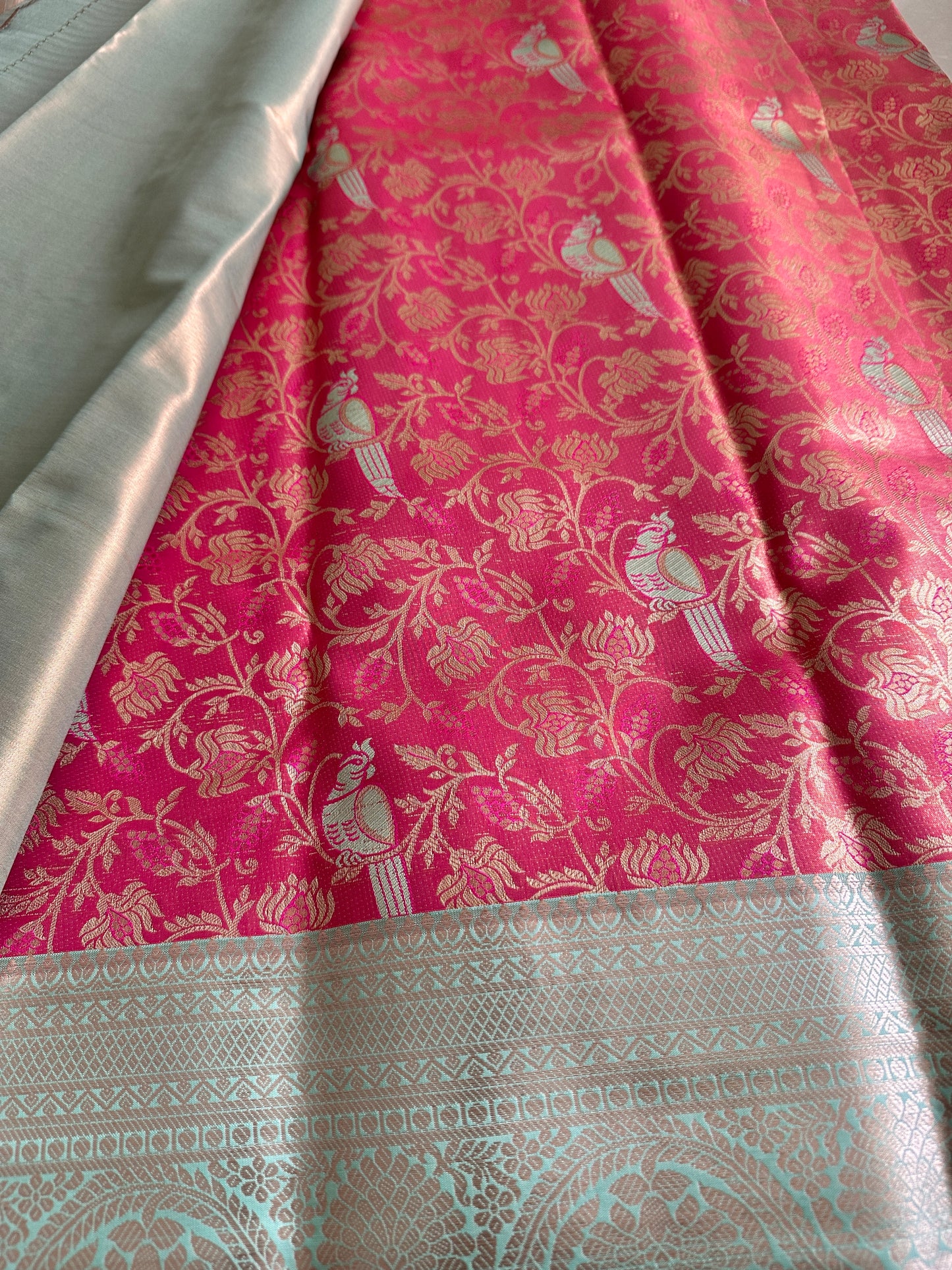 Berrylush Parrot Semi Kanchivaram Tissue Pattu