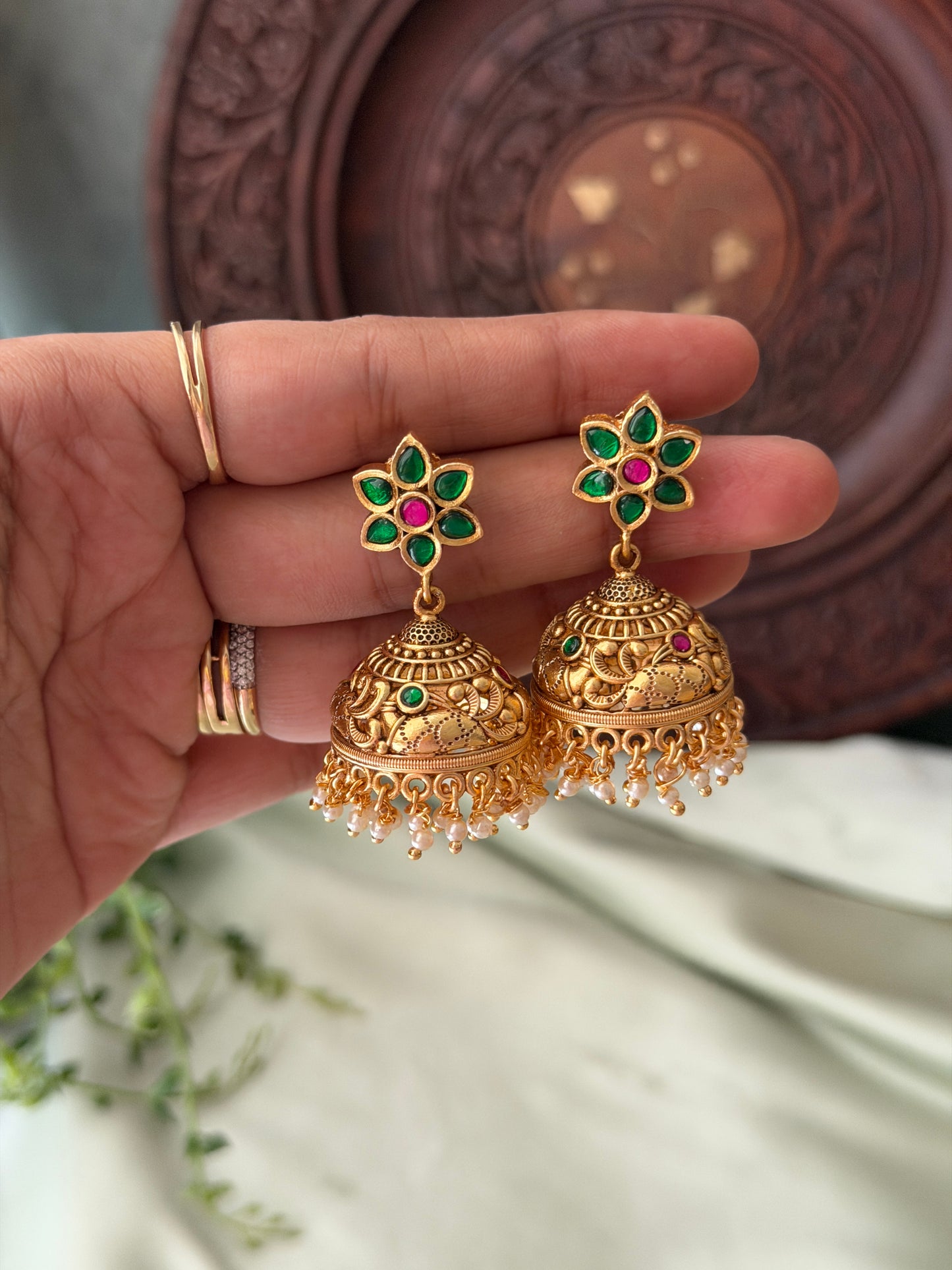 Chitra Jadau Jhumkas