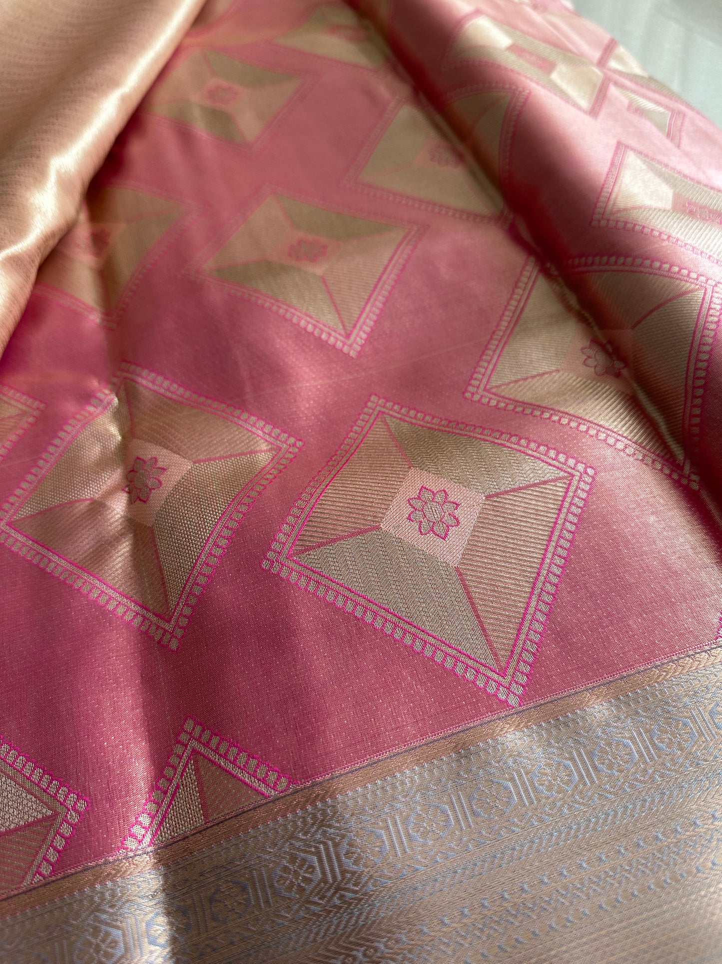 Geometrical Semi Kanchivaram Tissue Pattu Saree v2.0