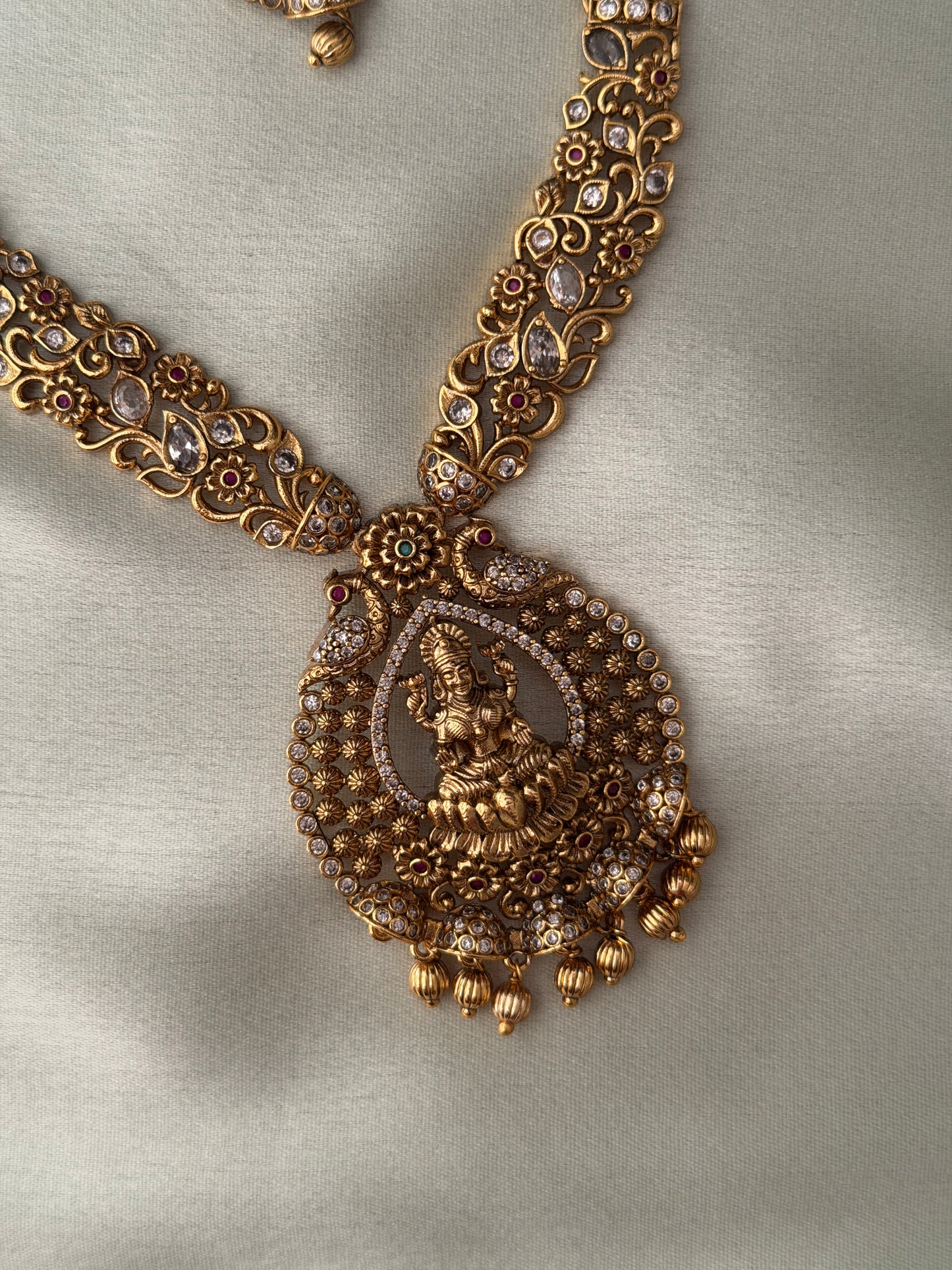 Mythily Necklace