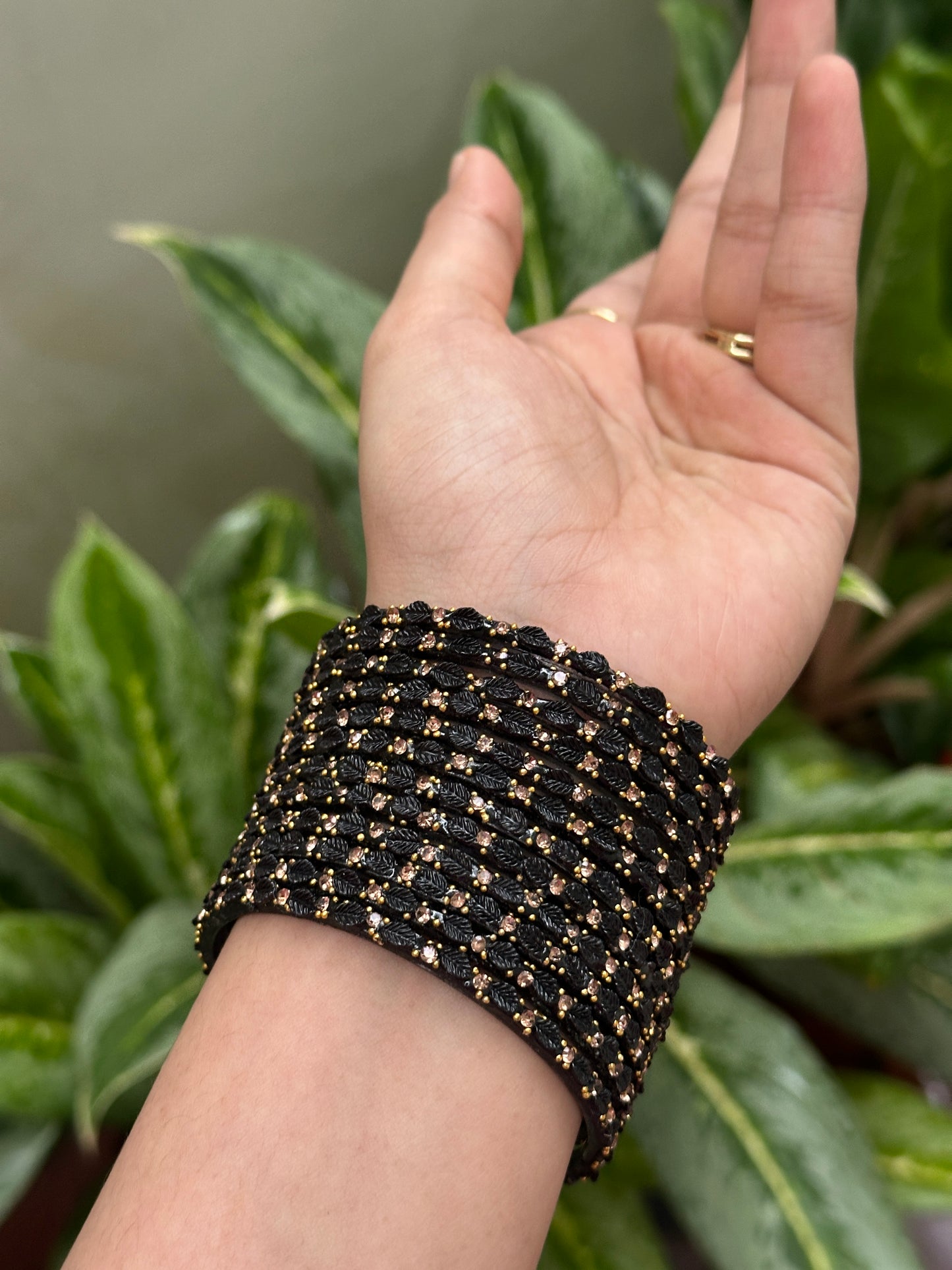 Elai Raindrop Bangles (Per Dozen)