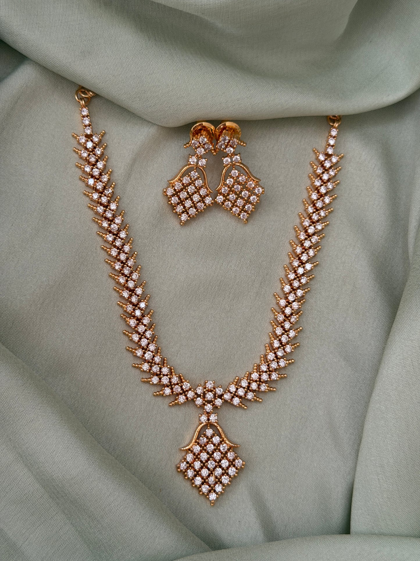 Shera AD Necklace