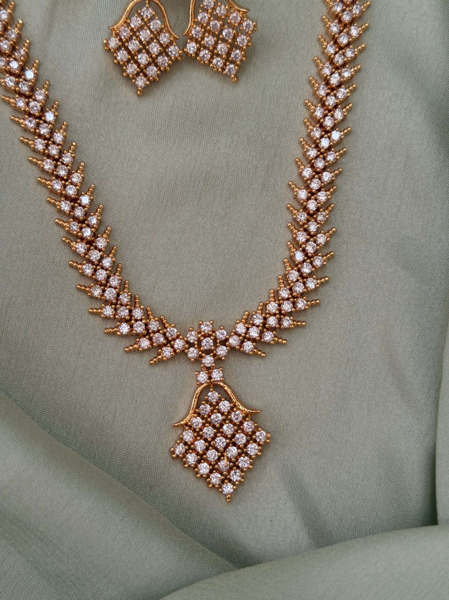 Shera AD Necklace