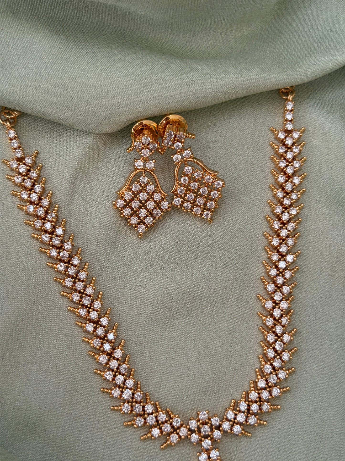 Shera AD Necklace
