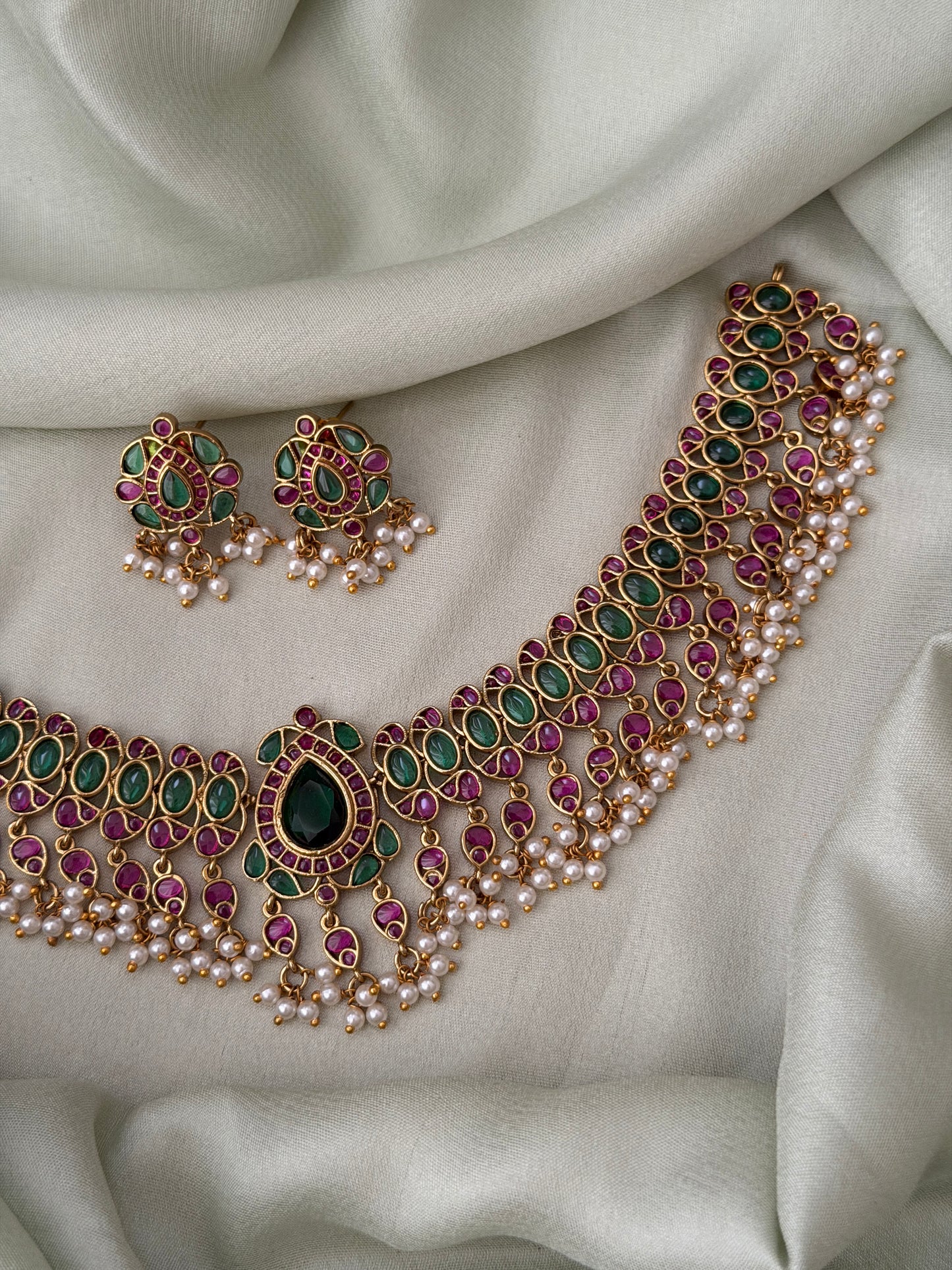 Arjima Guttapusalu Choker