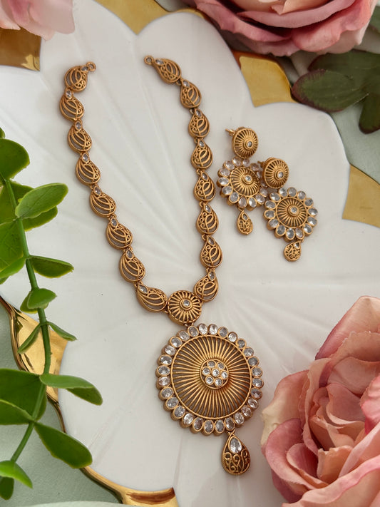 Sheeba Matte Gold Necklace