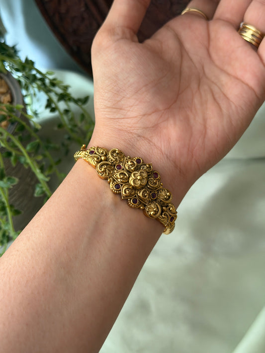 Gold Replica Opeable Kada