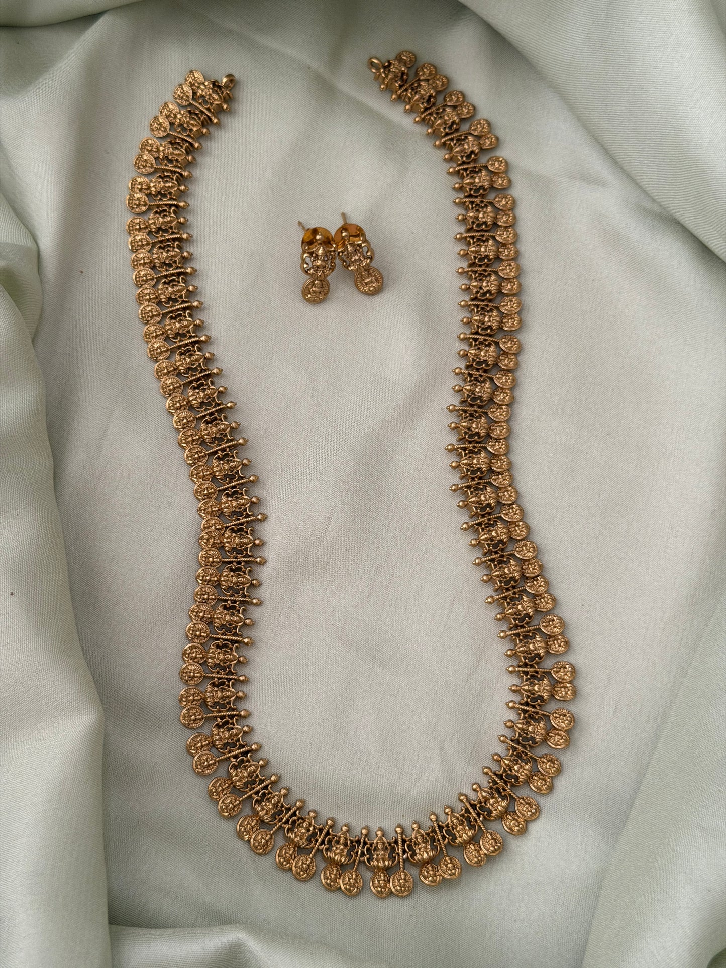 Maanasa Kaashu Haaram set