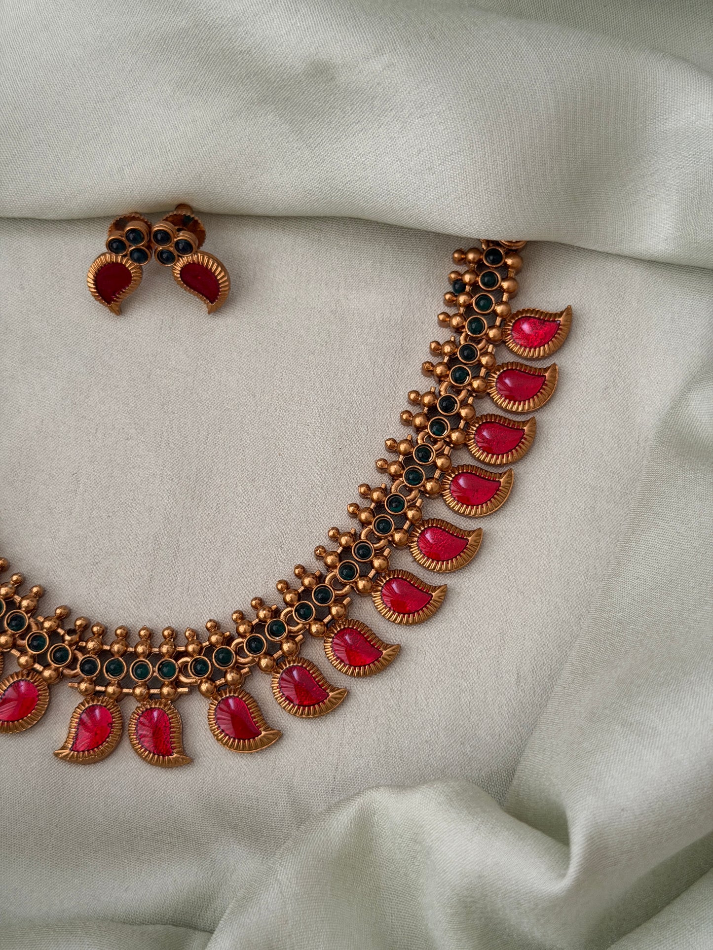 Glossy Enamel Palakka Necklace