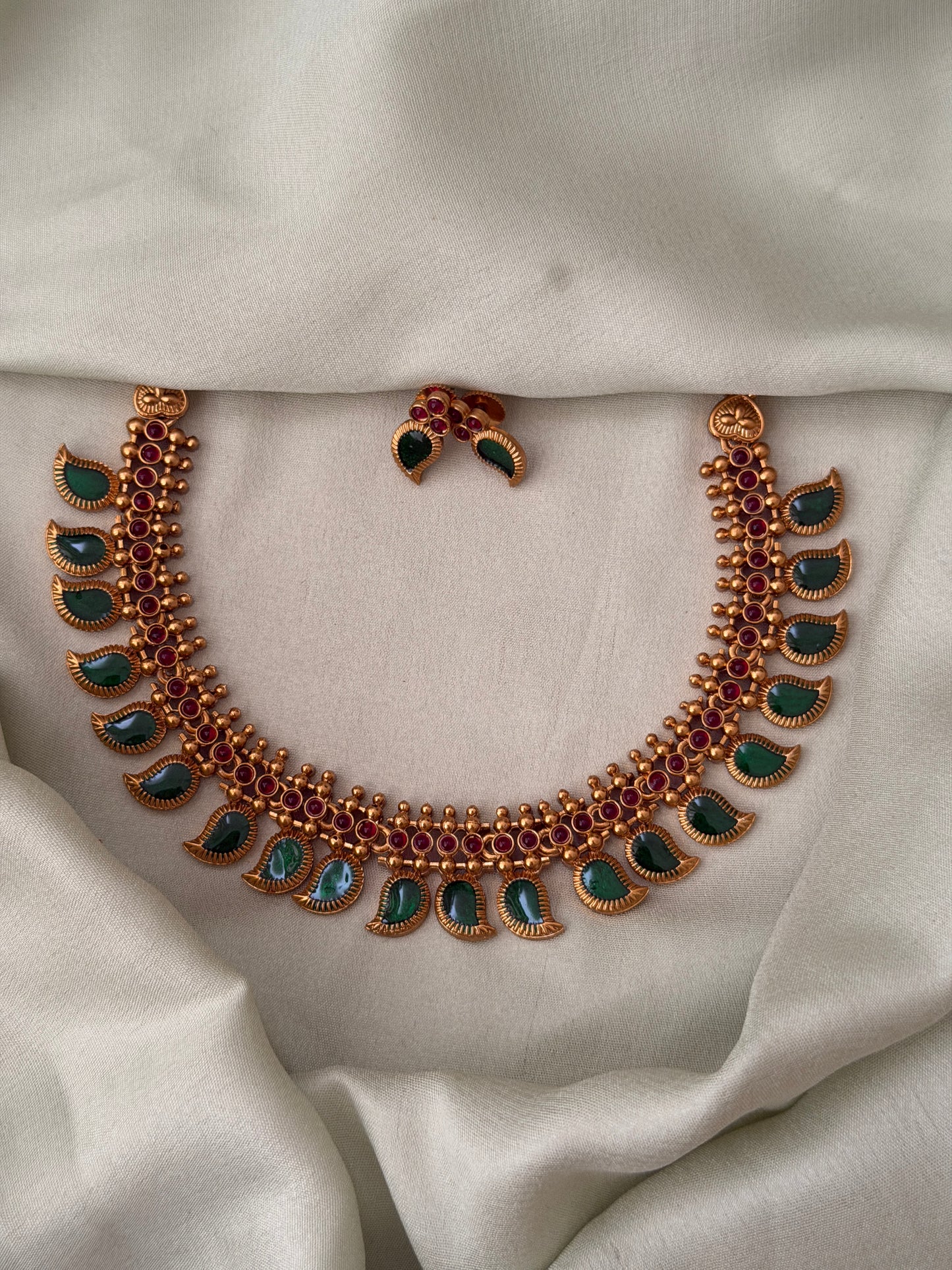 Glossy Enamel Palakka Necklace