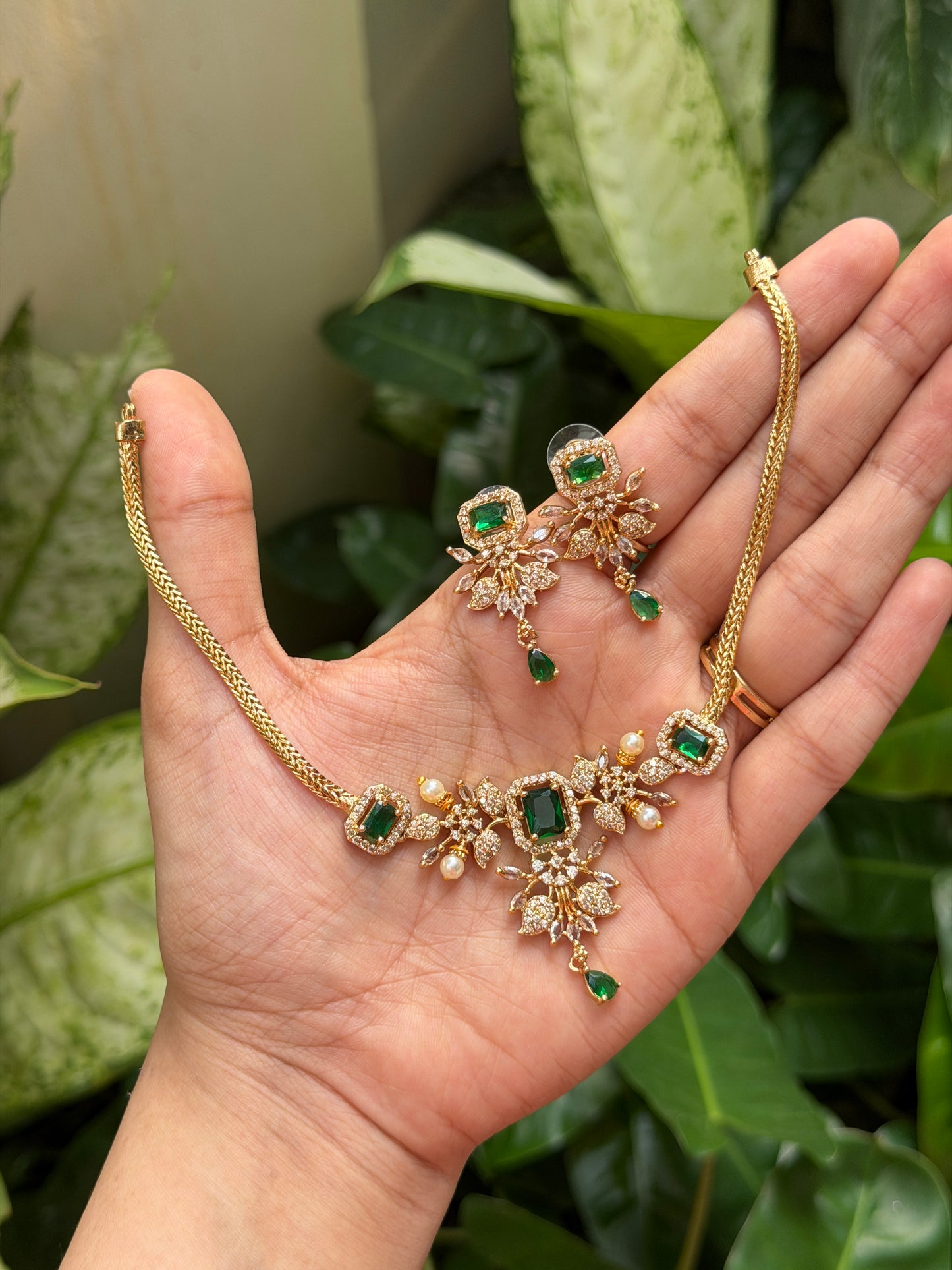 Freya AD Choker
