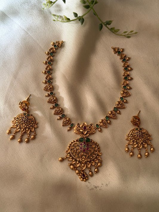 Selva Non Idol Necklace