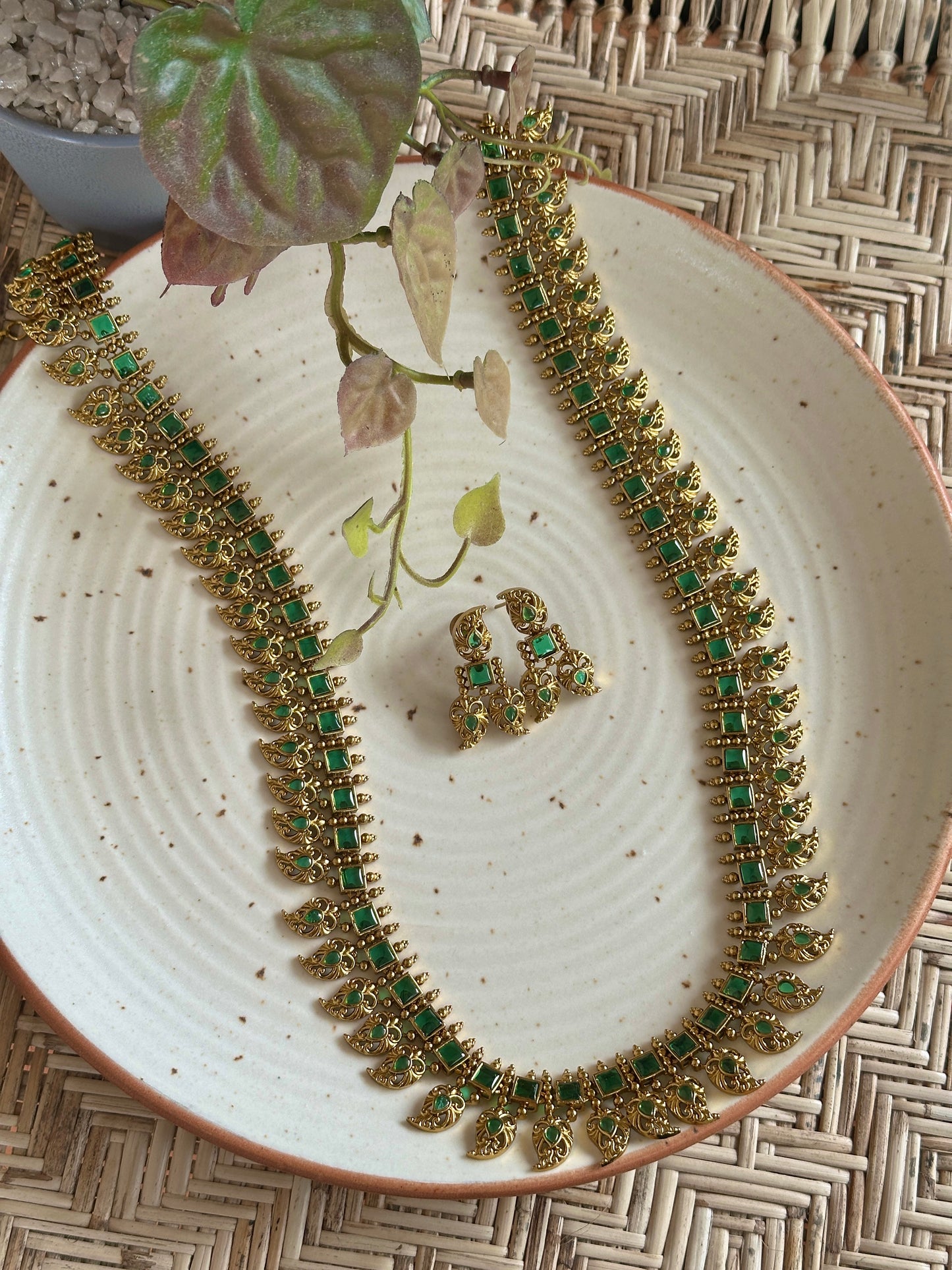 Ishaani Inspired Maanga Maala (Long)