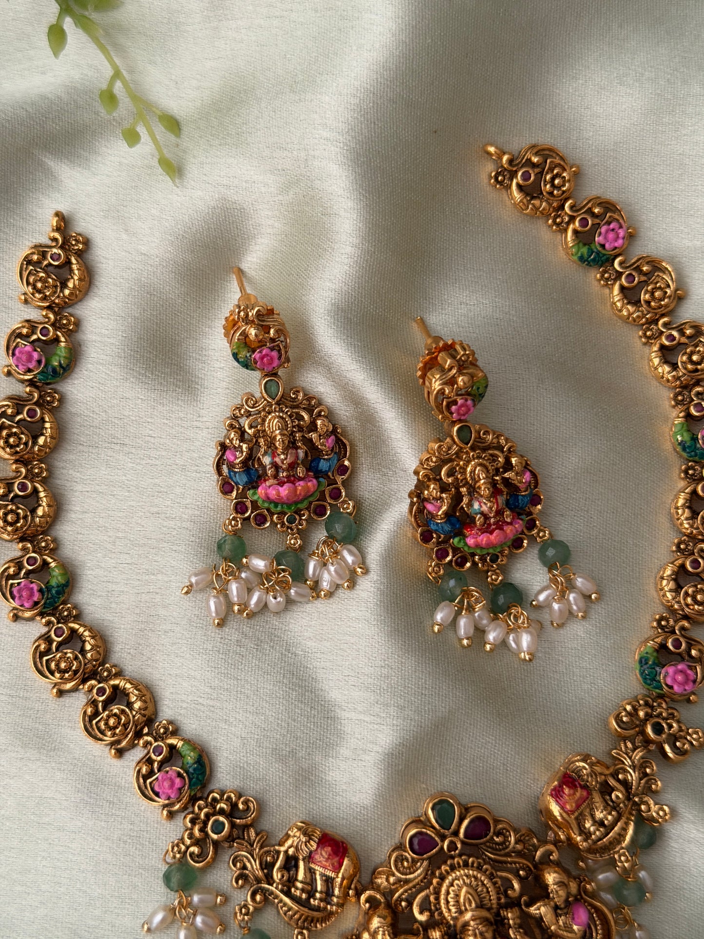Aahanka Meenakari Necklace