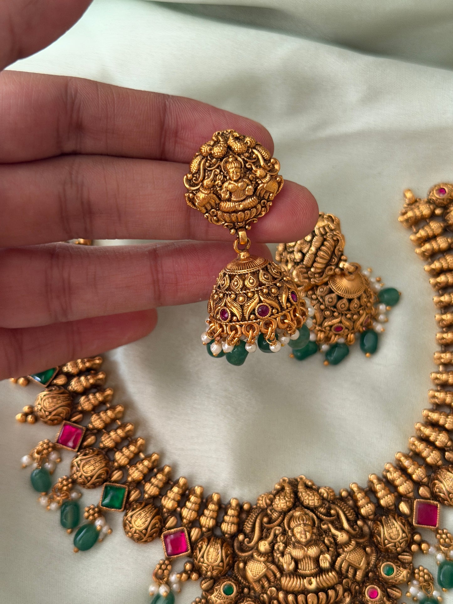 Dripthi Necklace Set