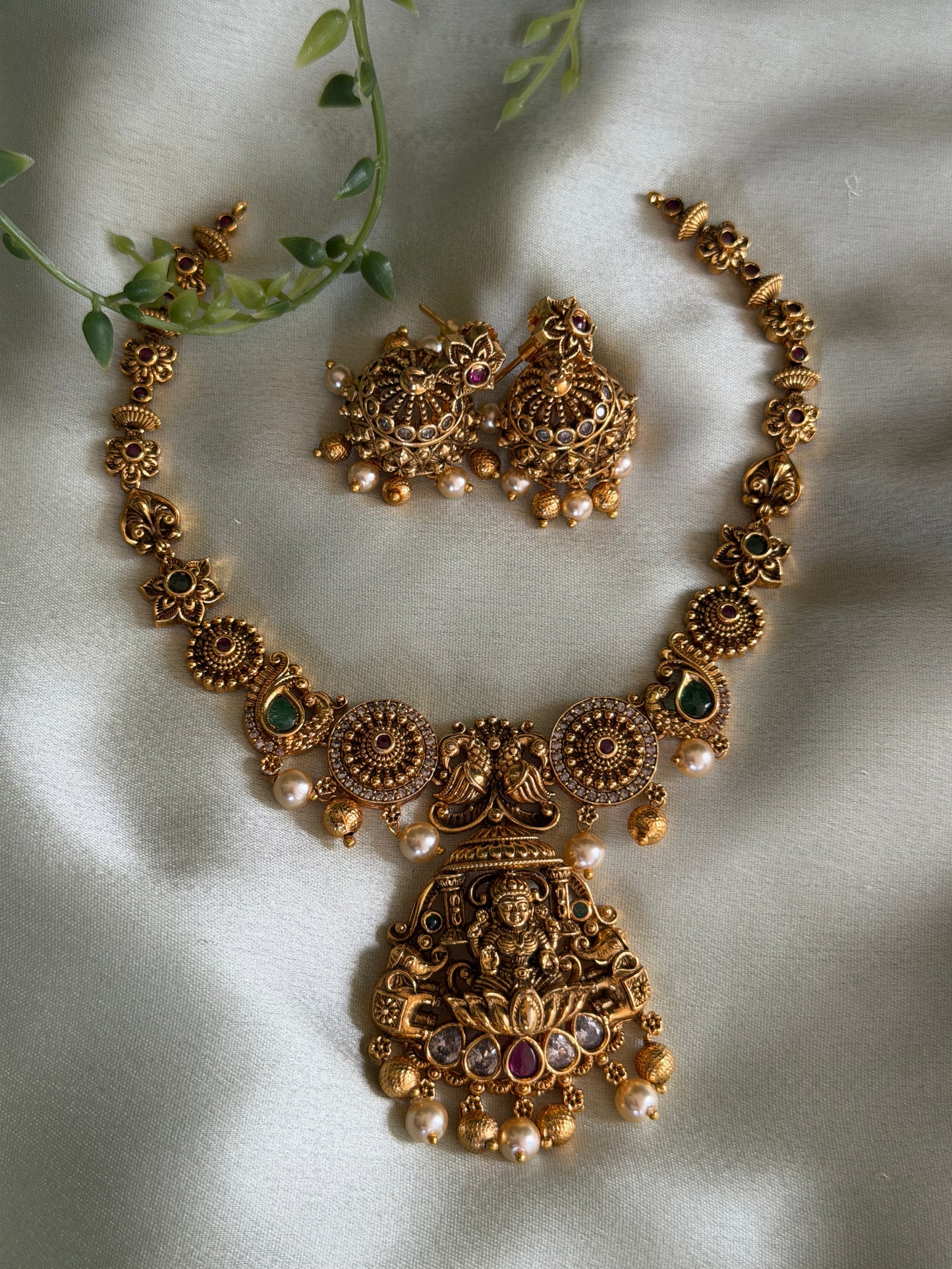 Kausalya Devi Necklace