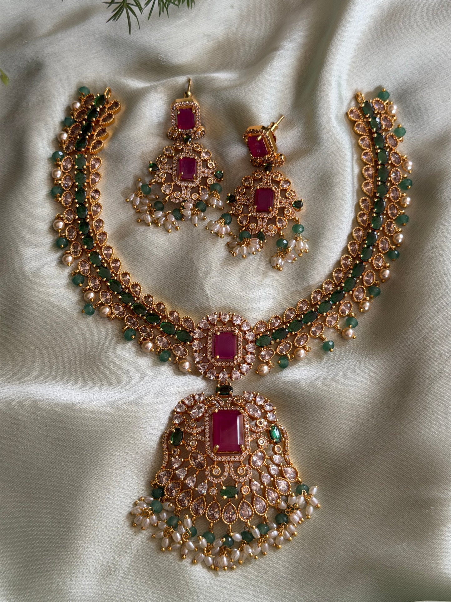 Roja AD Necklace