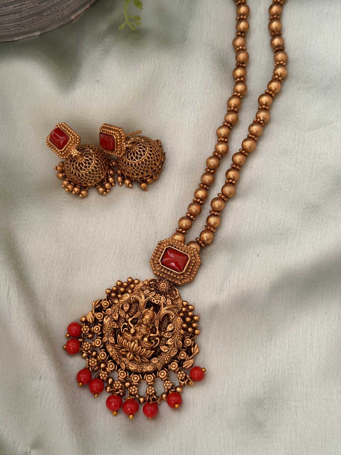 Coral Chettinad Devi Chain Set