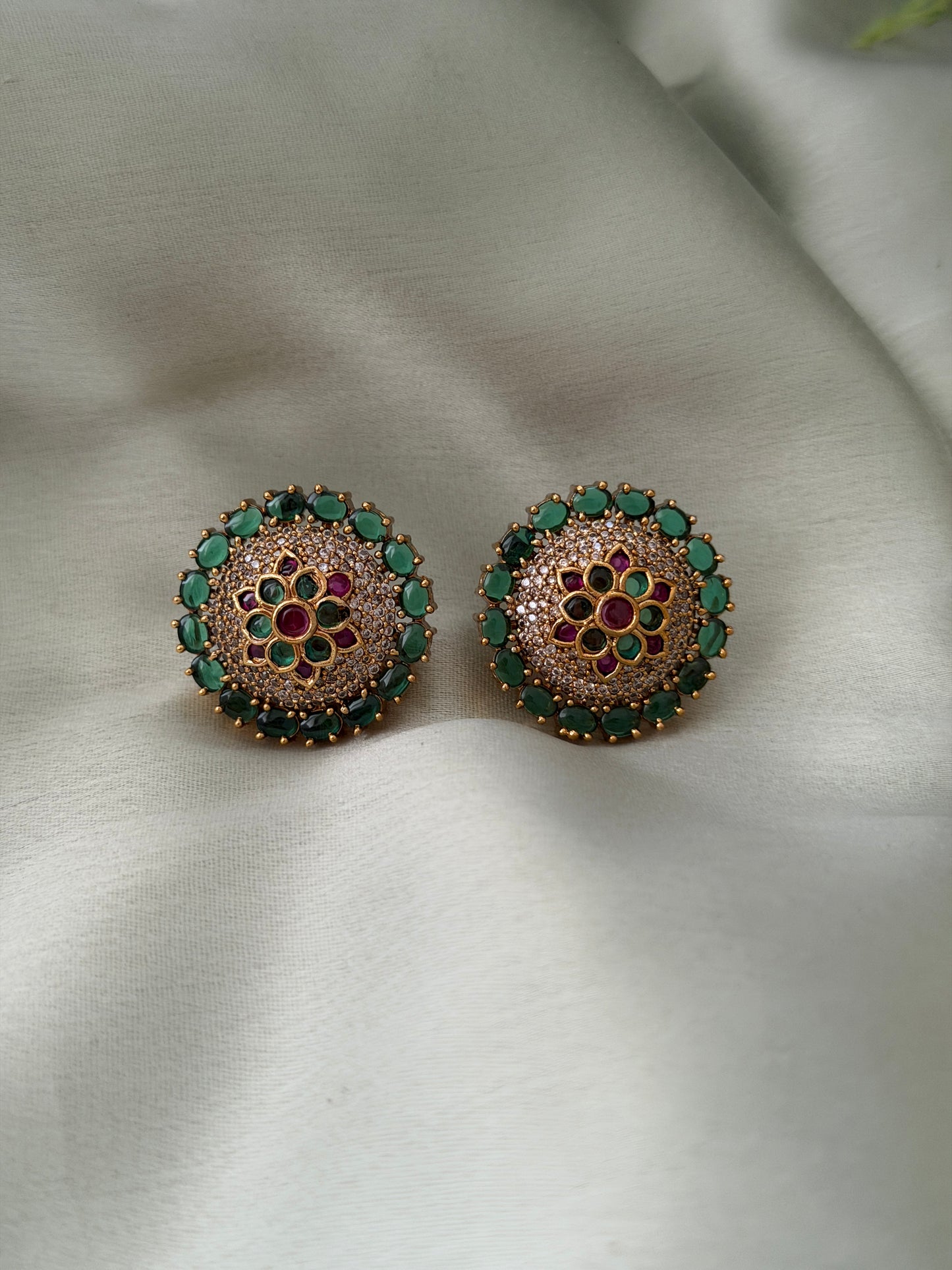 Shipra Studs