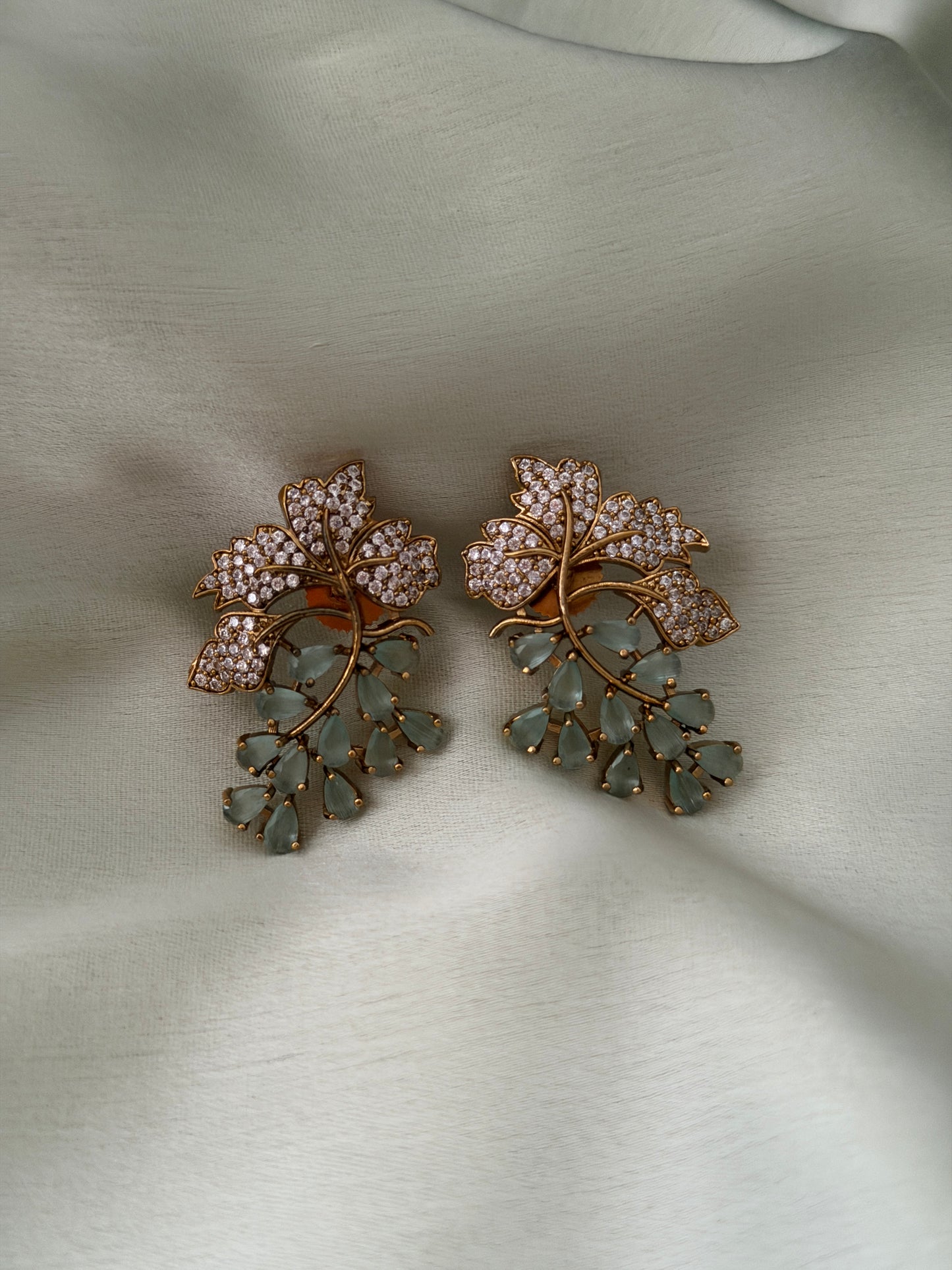 Grapefruit Studs