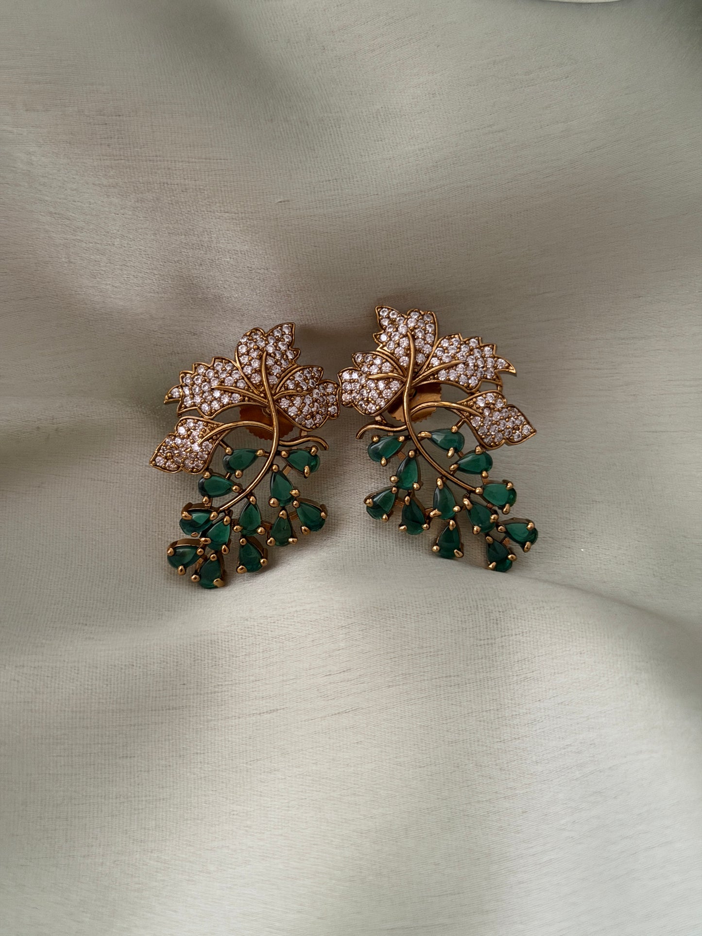 Grapefruit Studs