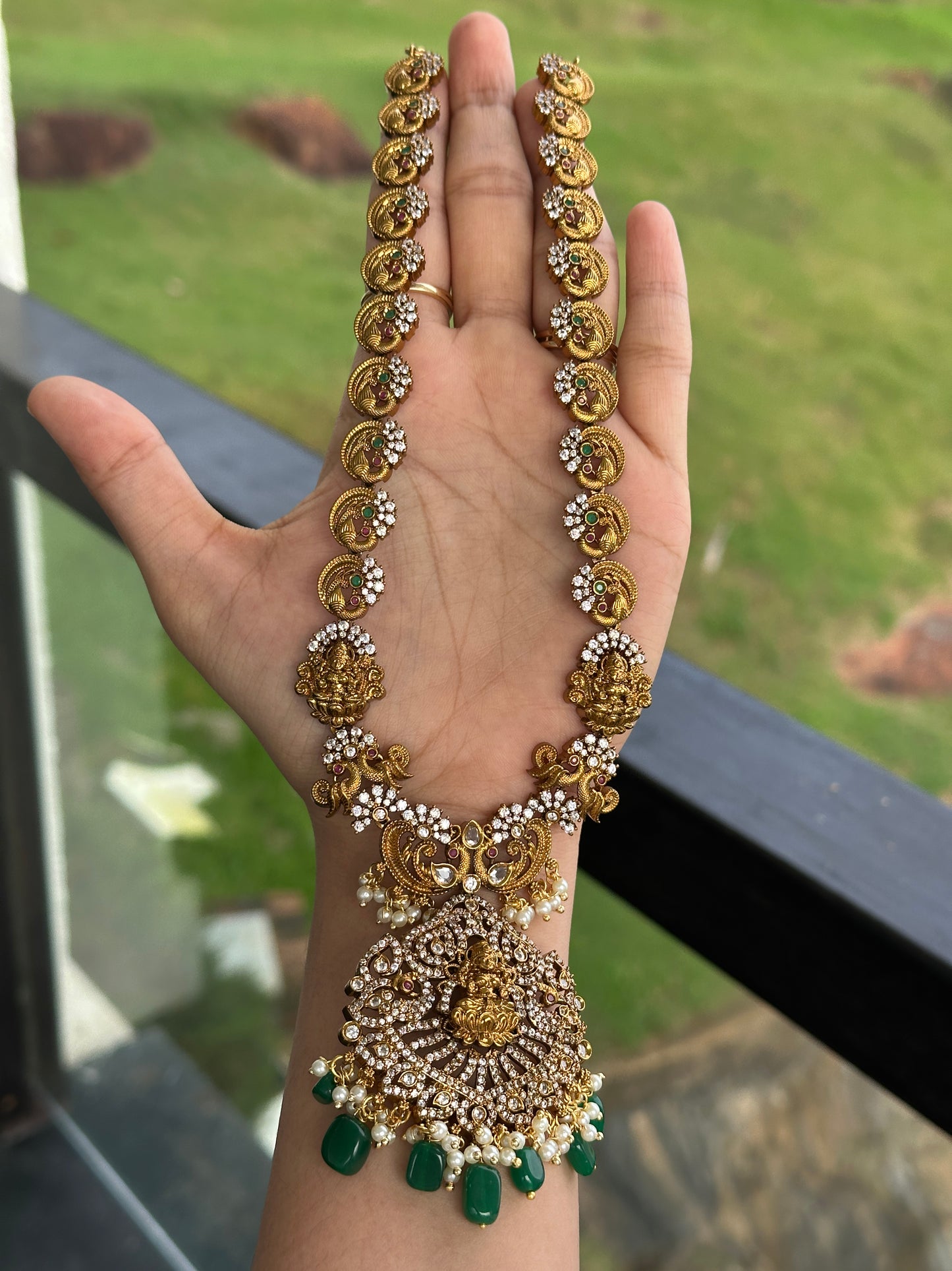 Dharma Antique Haaram Set