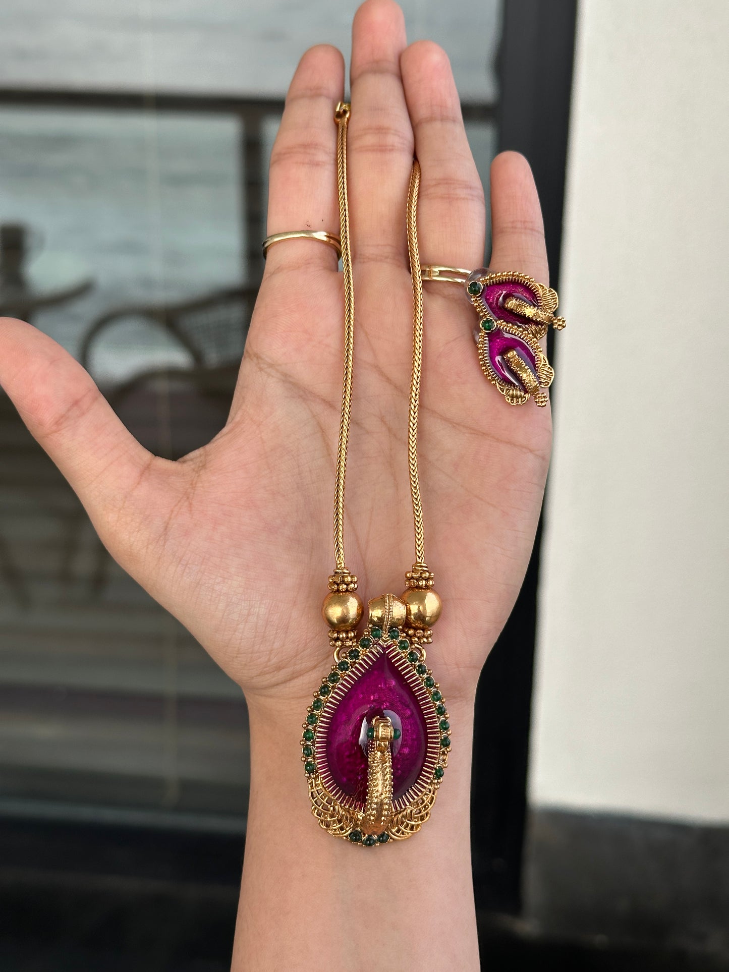 Peacock Drop pendant Chain