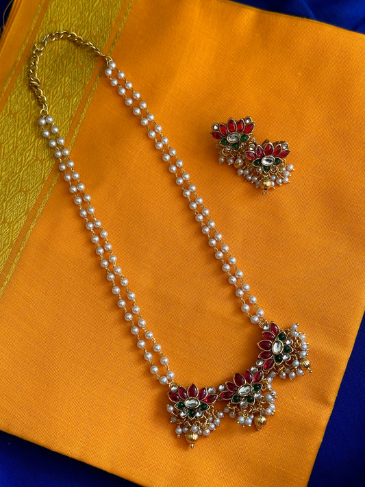 Tri Padma Pearl Chain