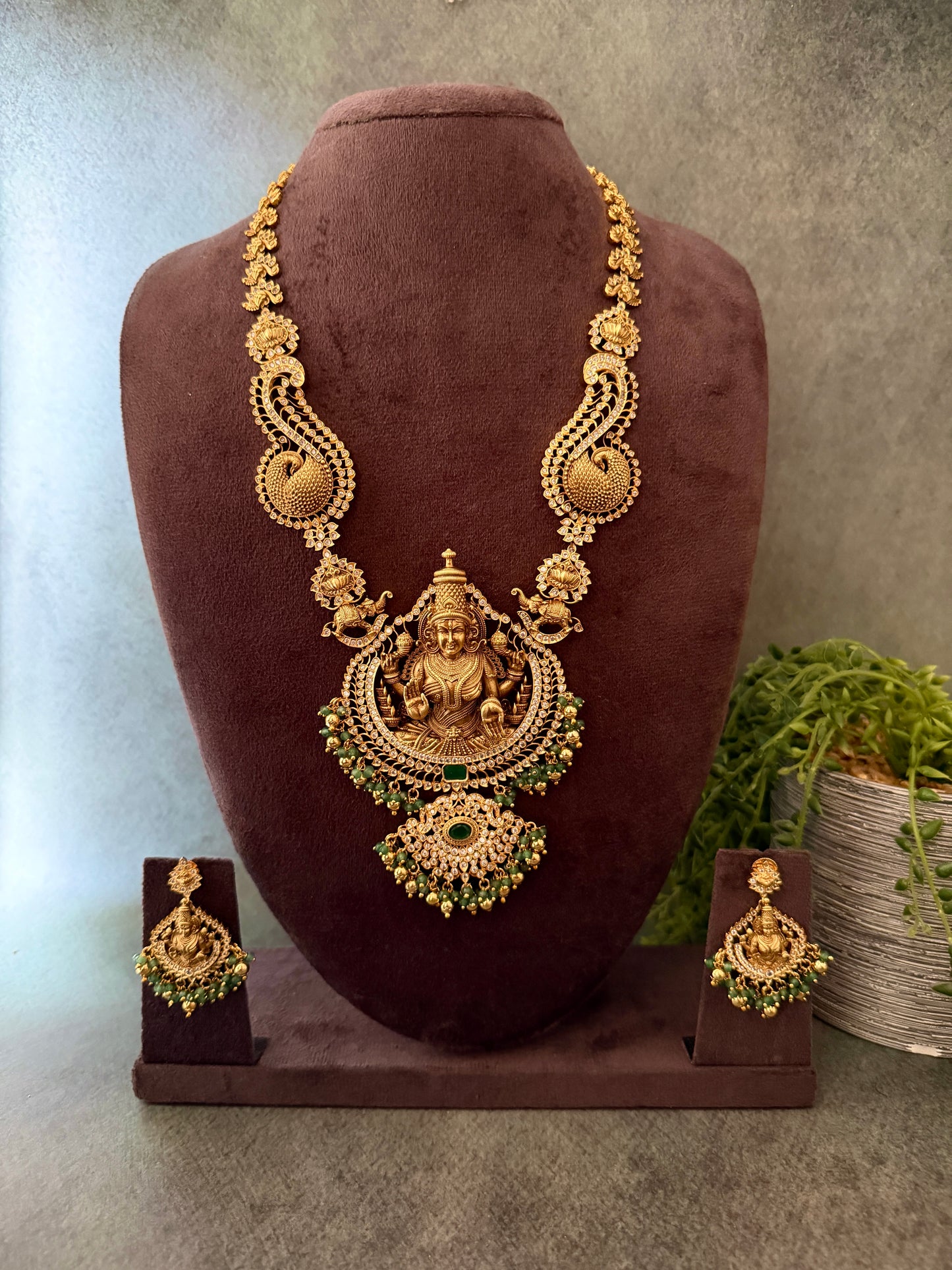 Maheshwari Bridal Haaram