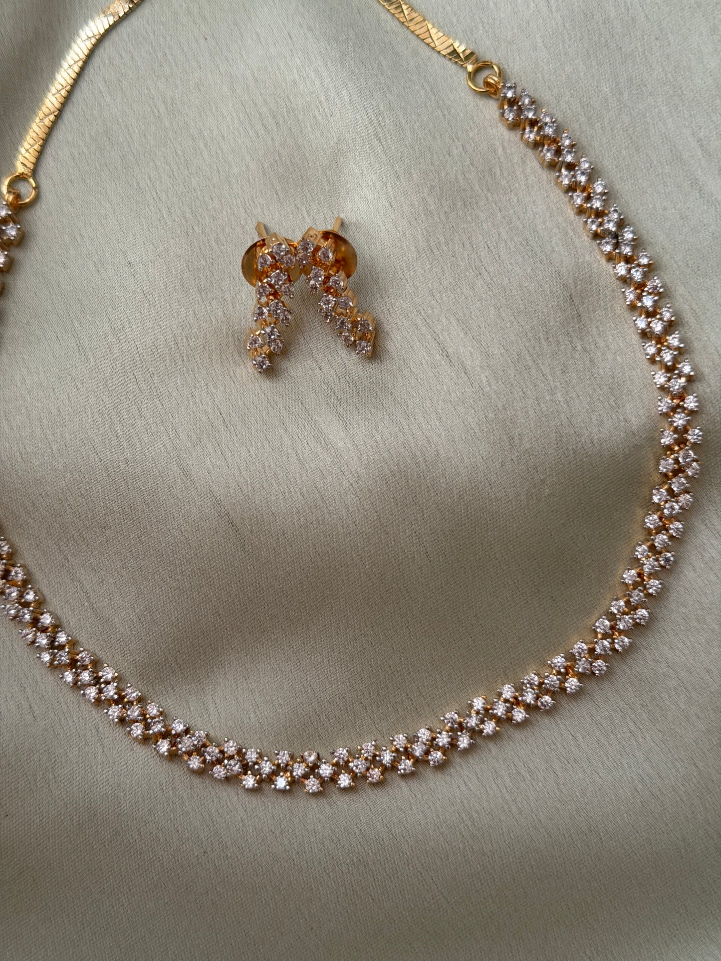 Constance Diamond Replica Choker