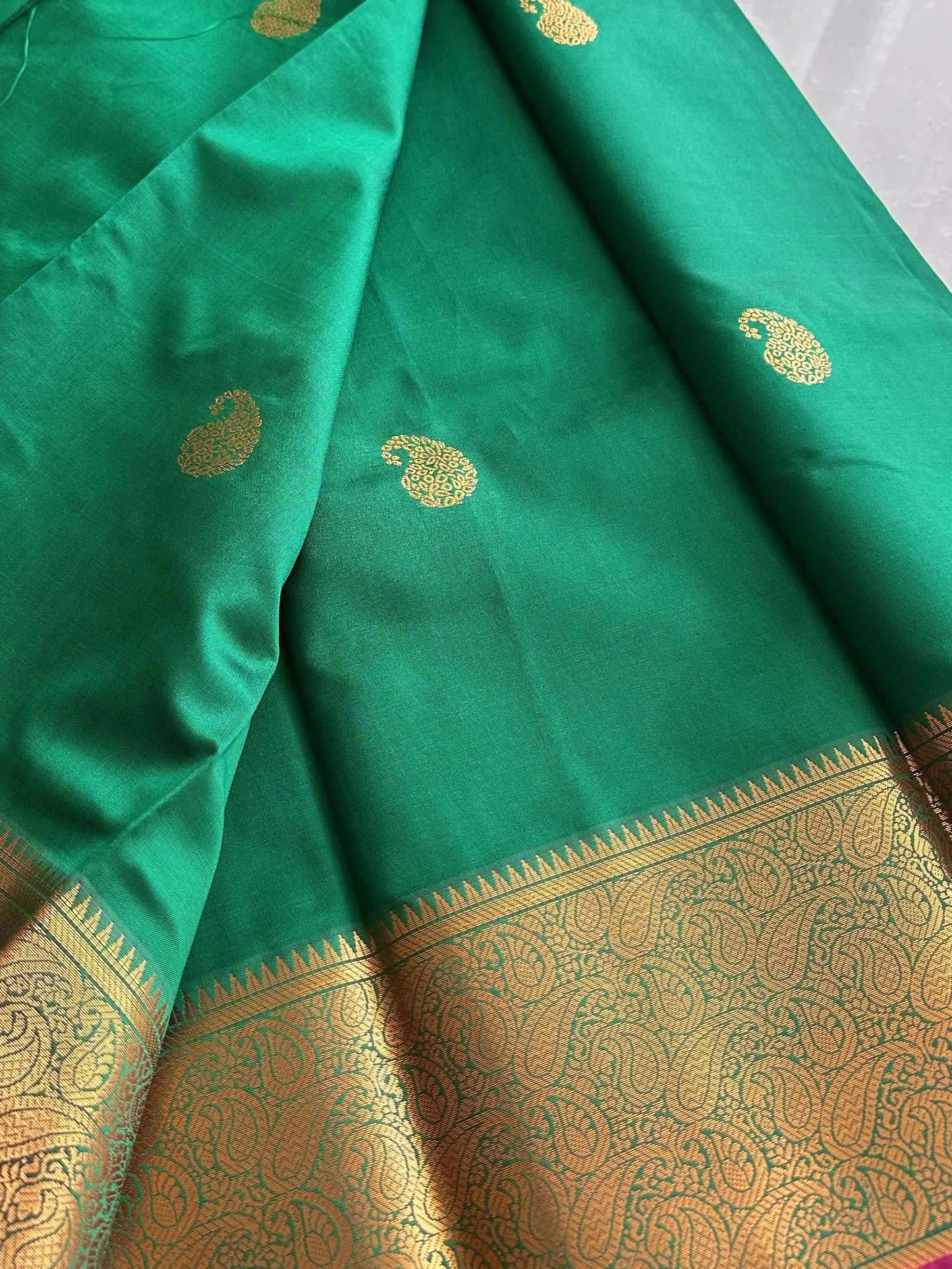 Emerald Manga Butta Soft Silk Saree