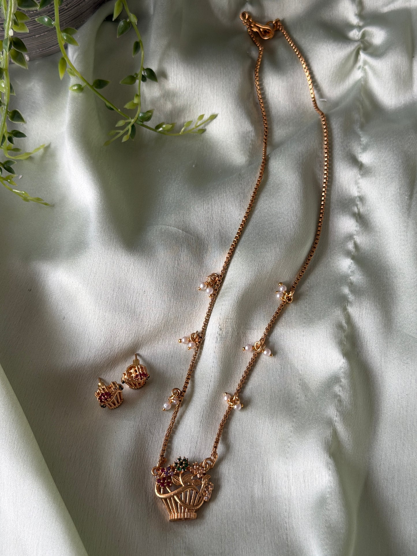Basket of Love Chain