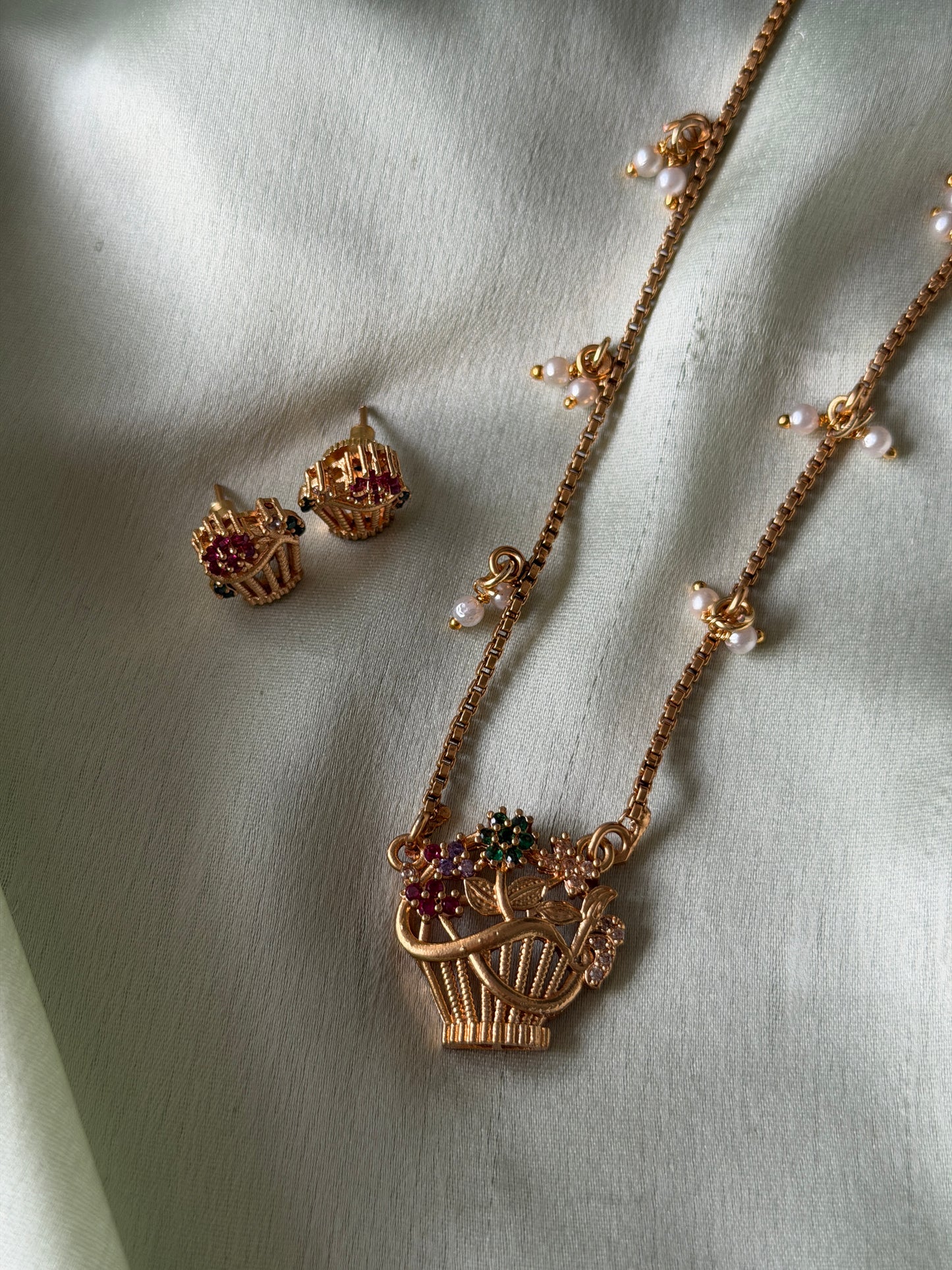 Basket of Love Chain