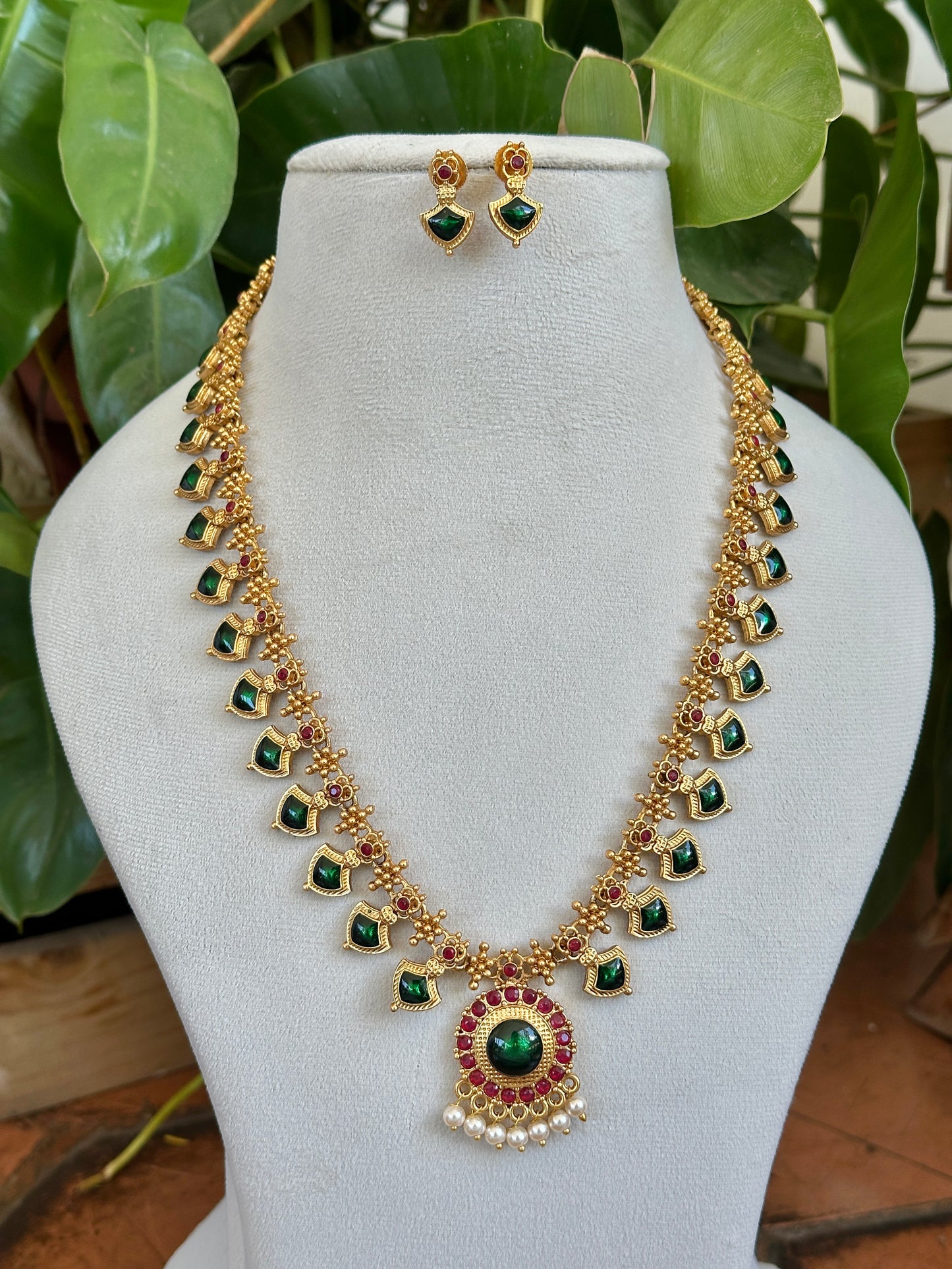 Latest Palakka Haaram set