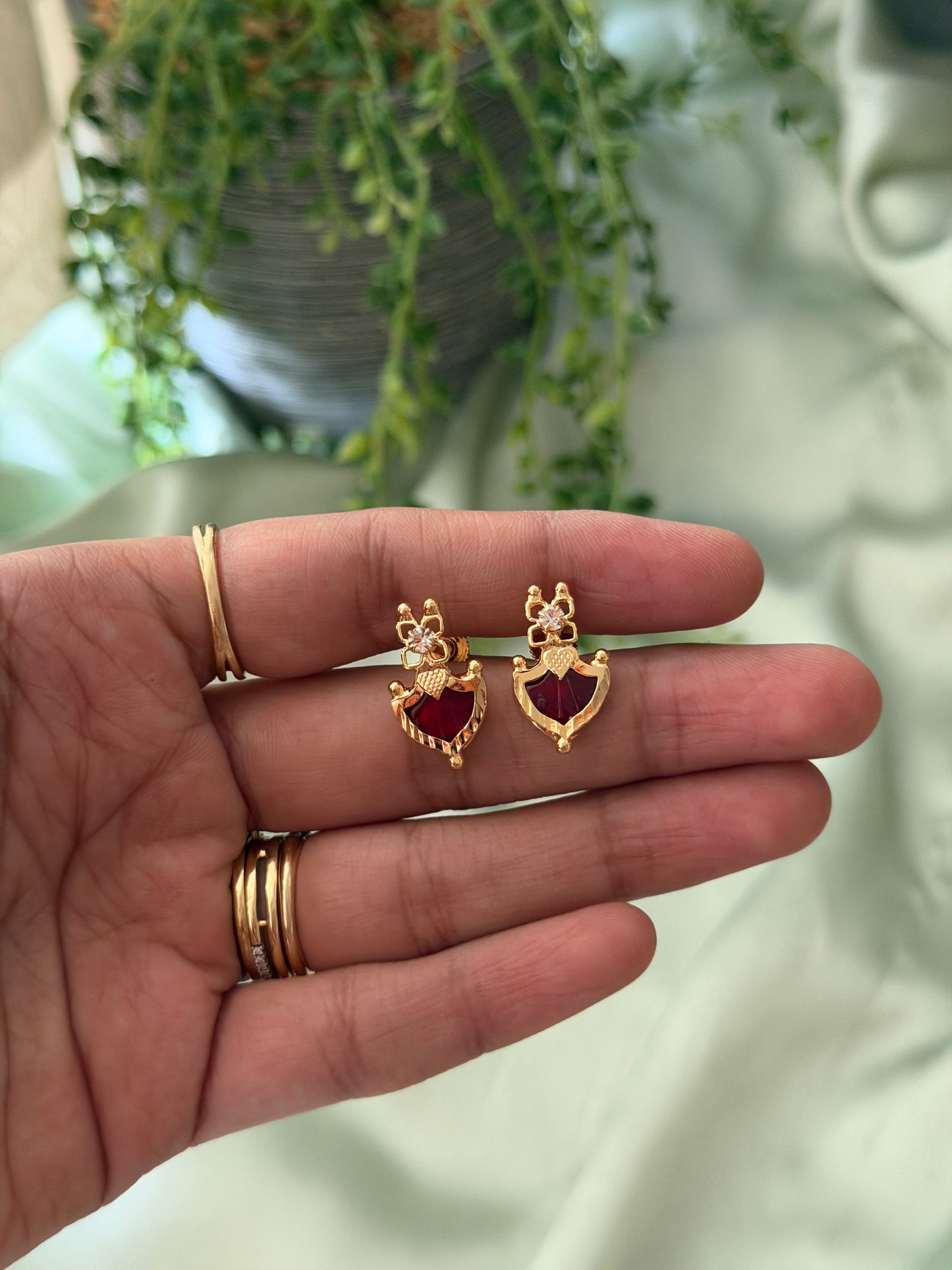 Palakka Studs