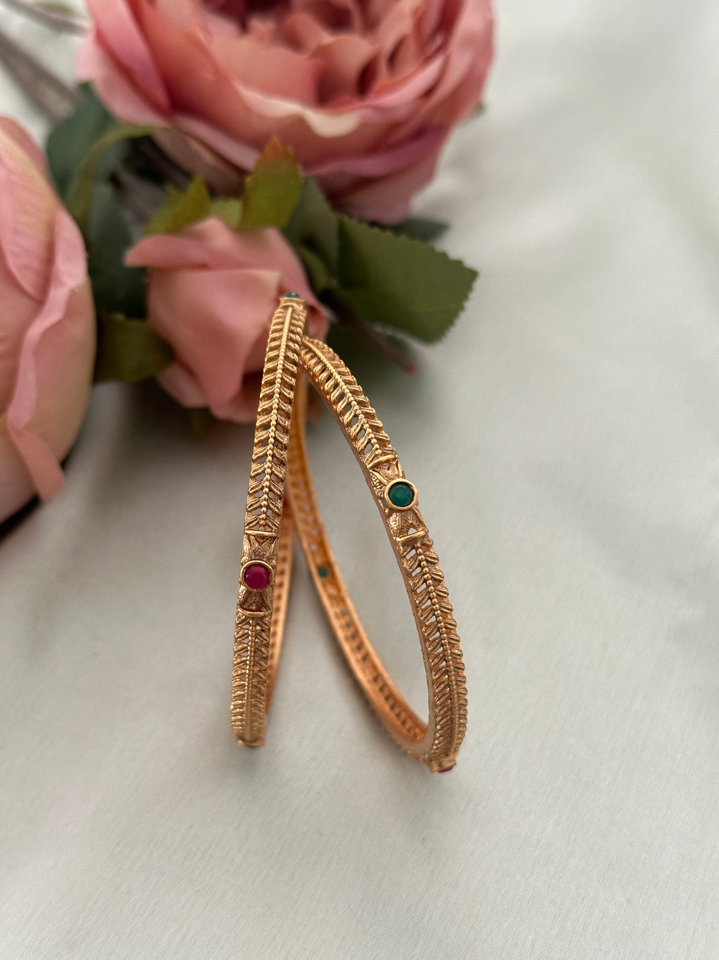 Alina Non Idol Bangles (Set of 2)