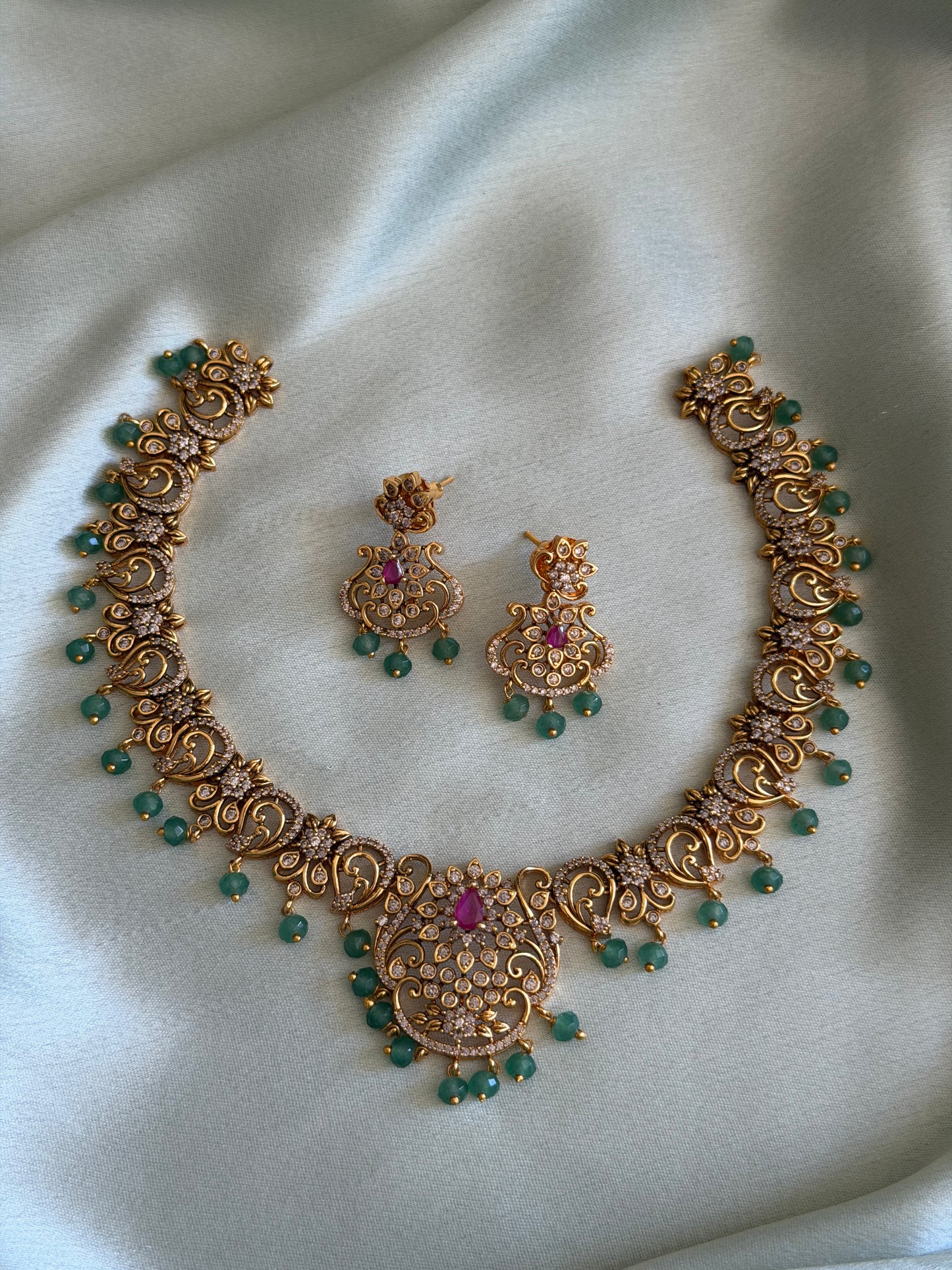Arjitha Emerald Necklace