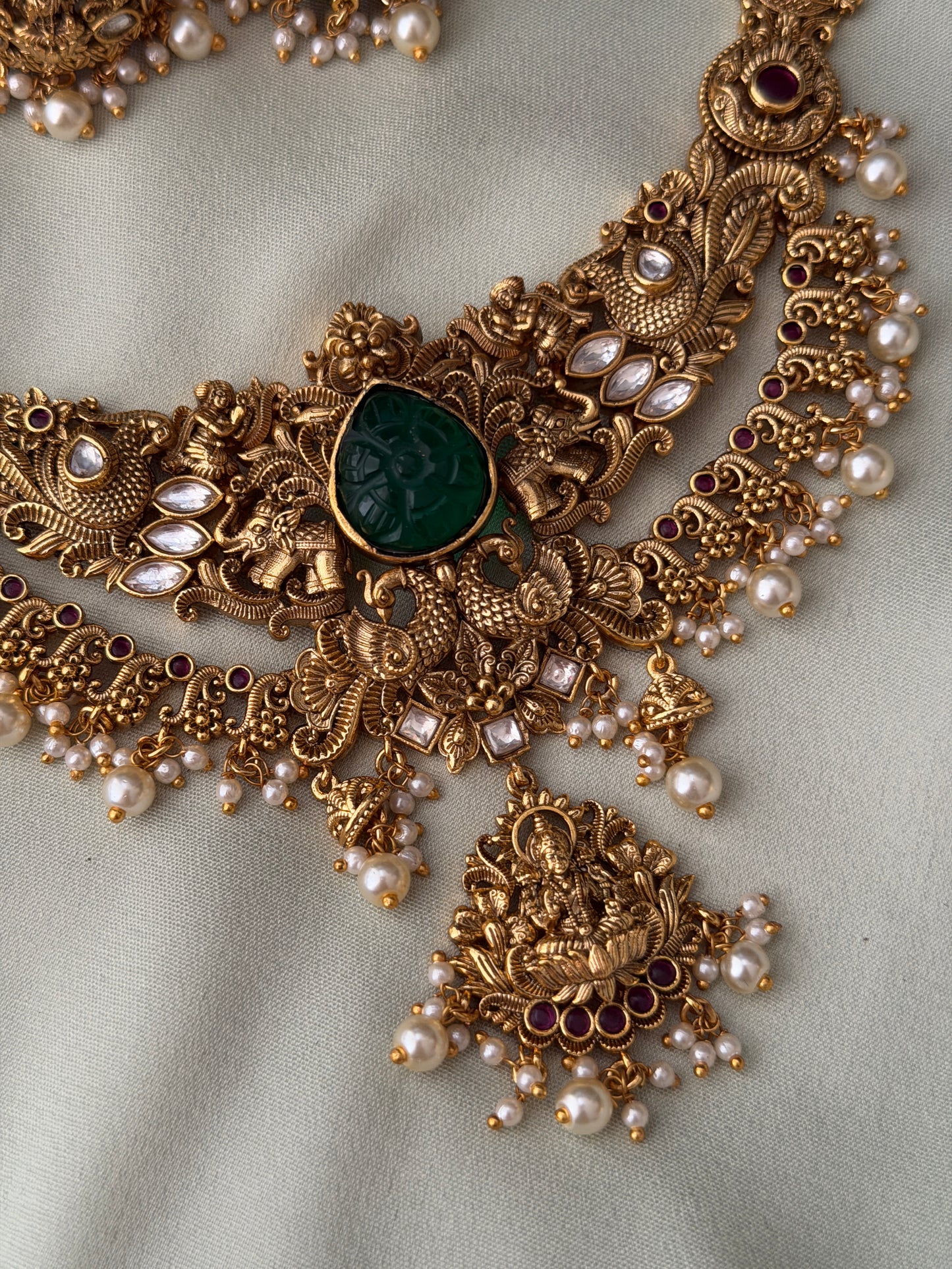 Utthara Emerald Dual Layer Necklace