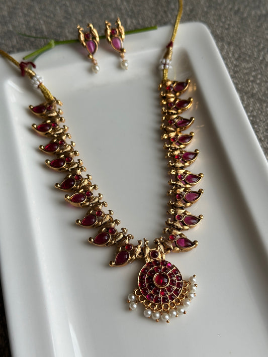 Kemp Ilai Necklace