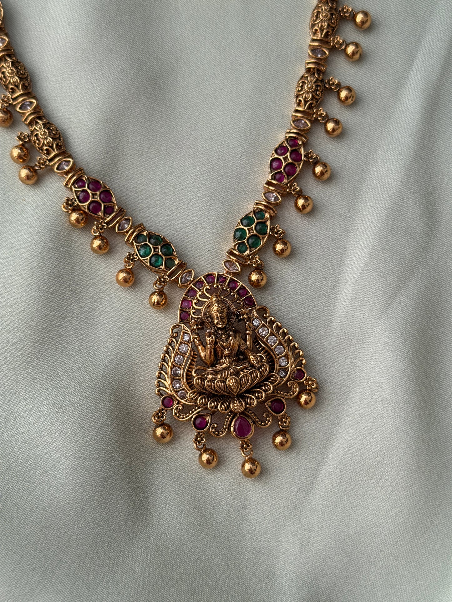 Amishi Gold Replica Haaram set