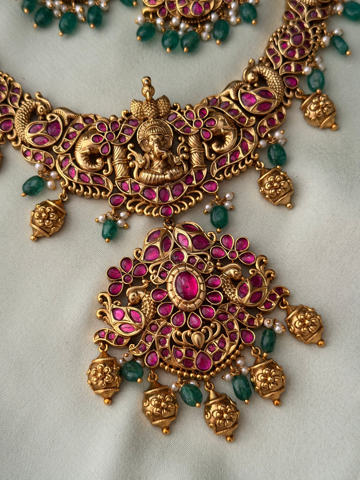 Hradini Jadau Necklace