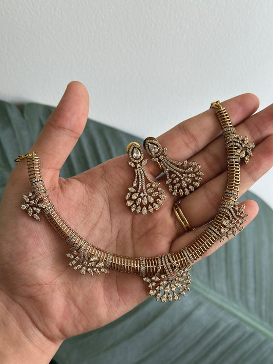 Isabella Diamond Hasli Choker set