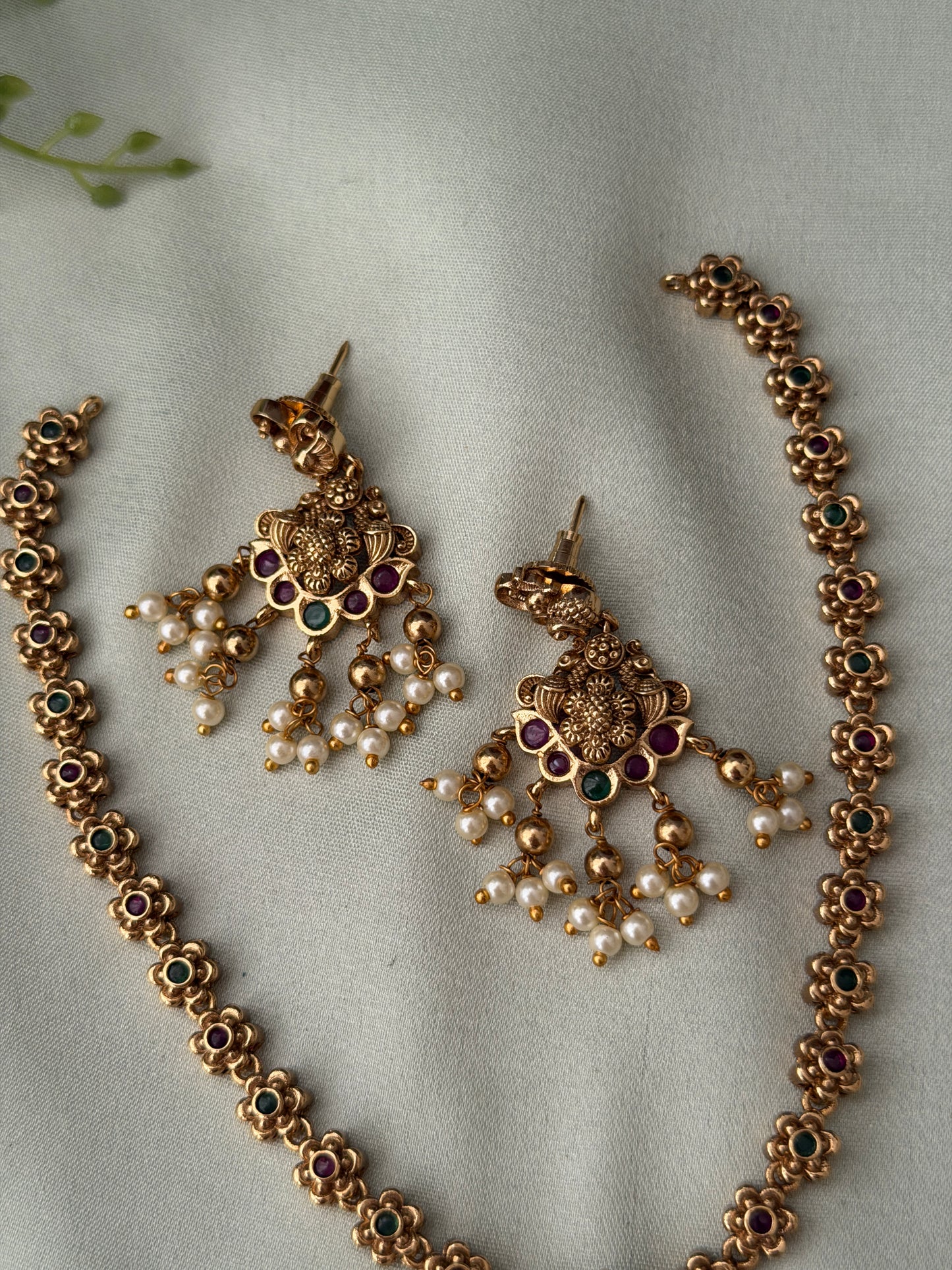 Vinayaka Simple Necklace