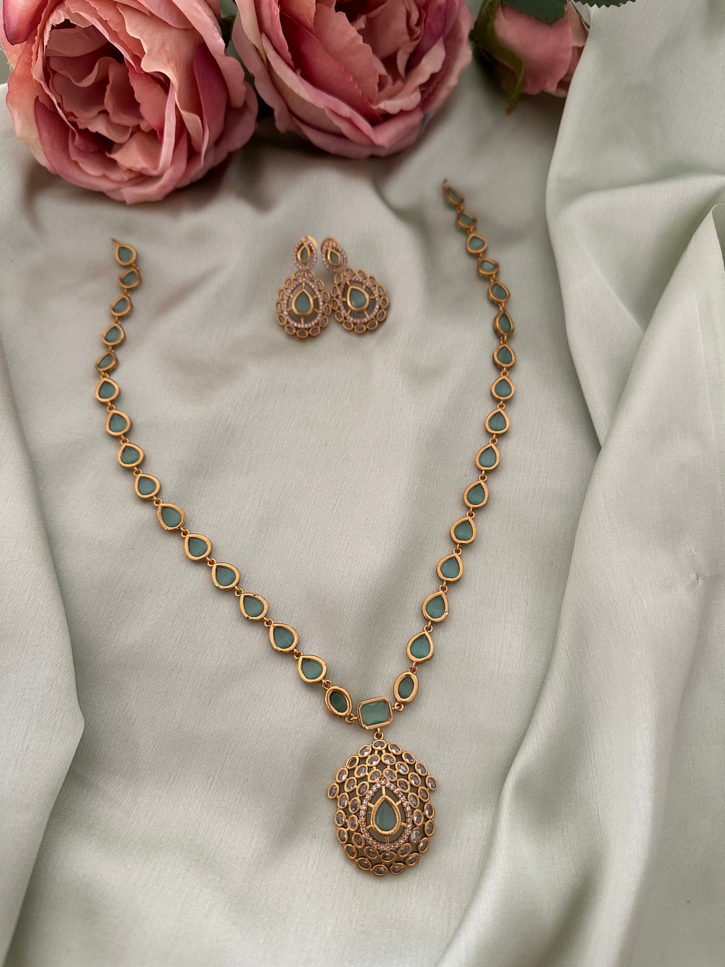 Jyothika Inspired Long Chain