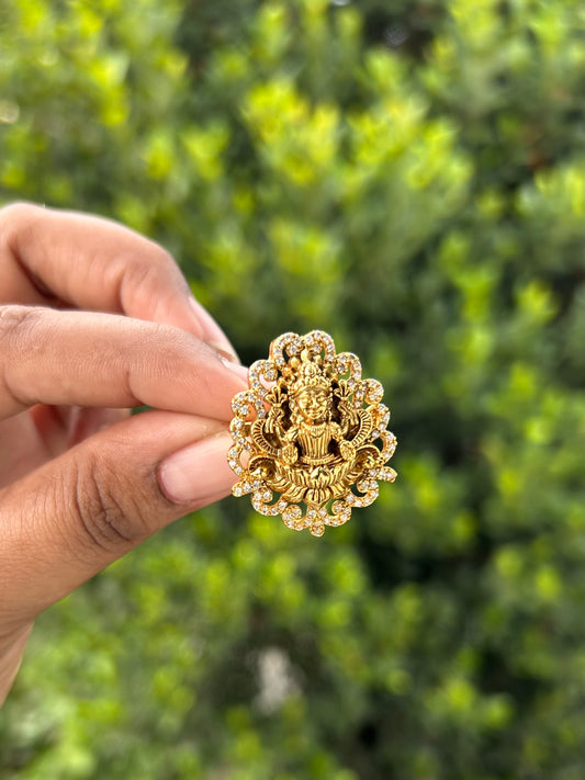 Shilpi Antique Gold Ring