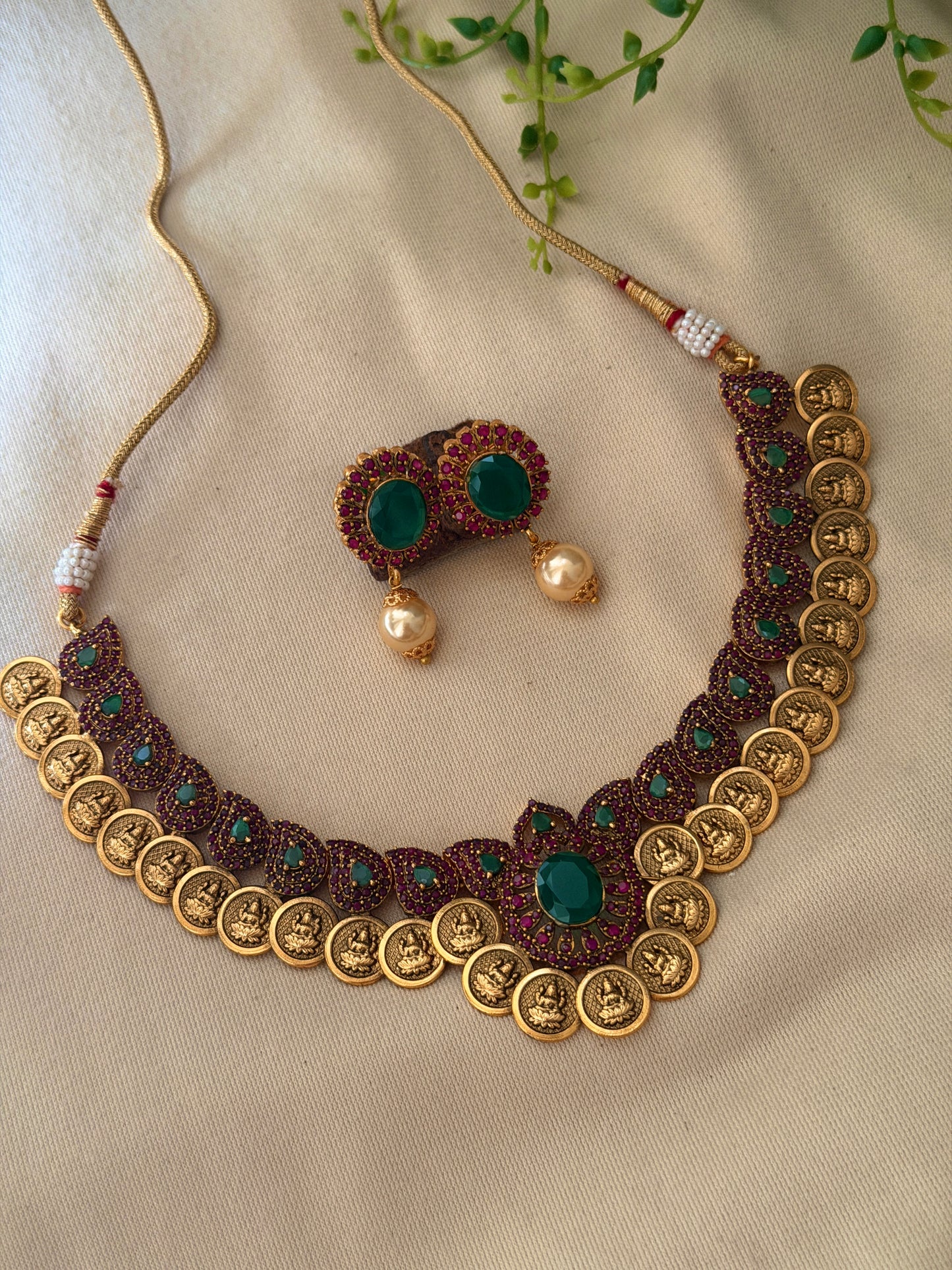 Precious Stone Kaashu Maala