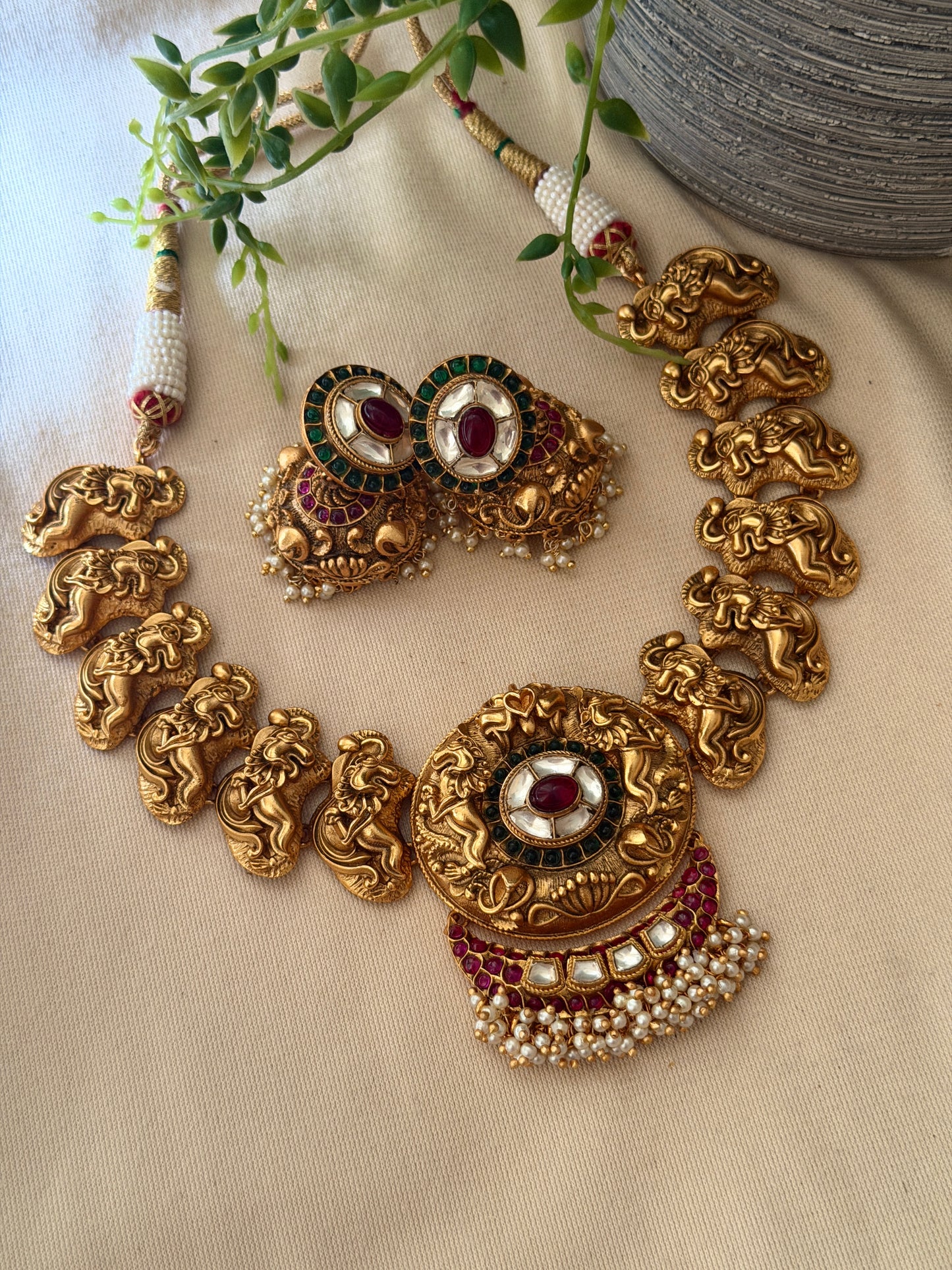 Jadau Alankaara Necklace