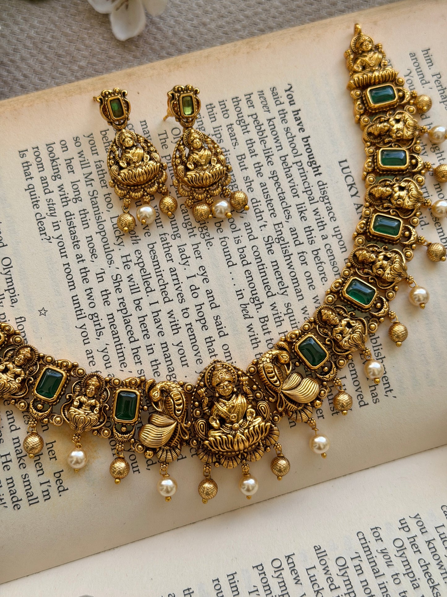 Kalayanima Necklace