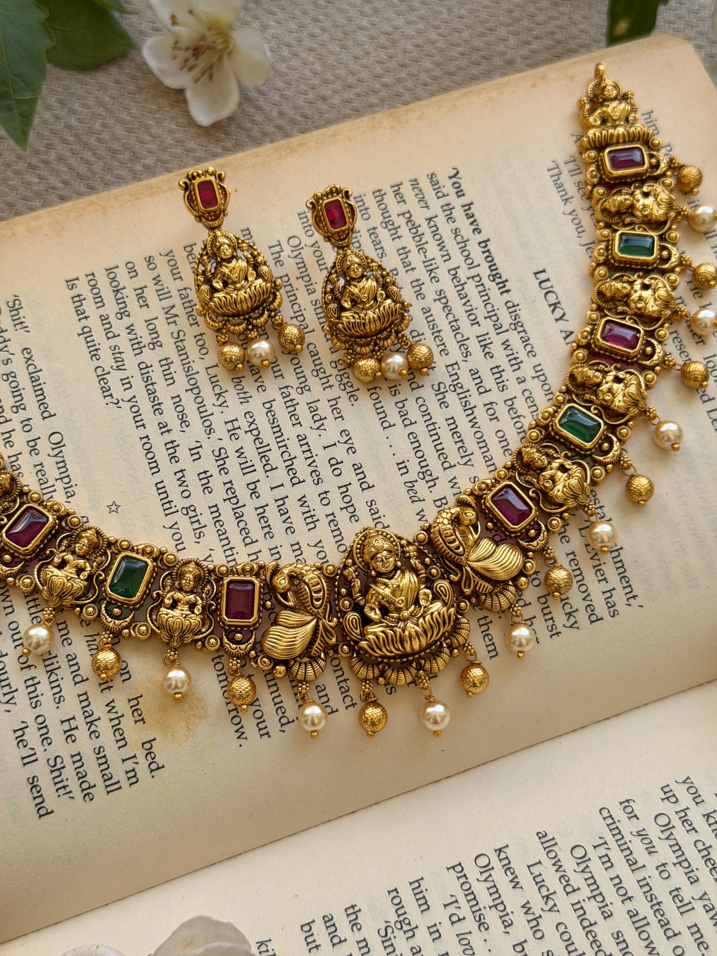 Kalayanima Necklace